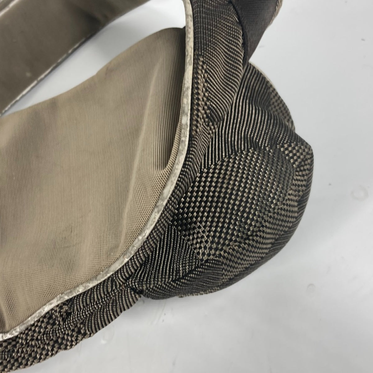 Louis Vuitton Beige Damier Geant Sling Bag (Pre-Owned)