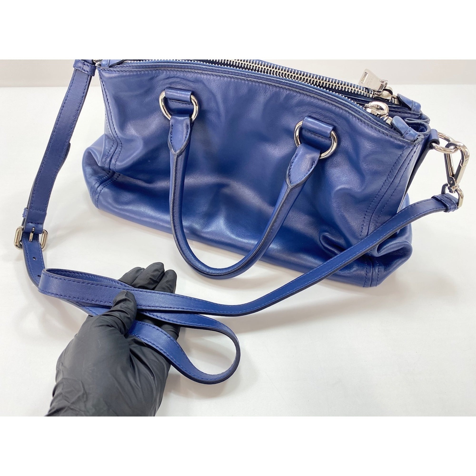 Prada Blue Handbag (Pre-Owned)