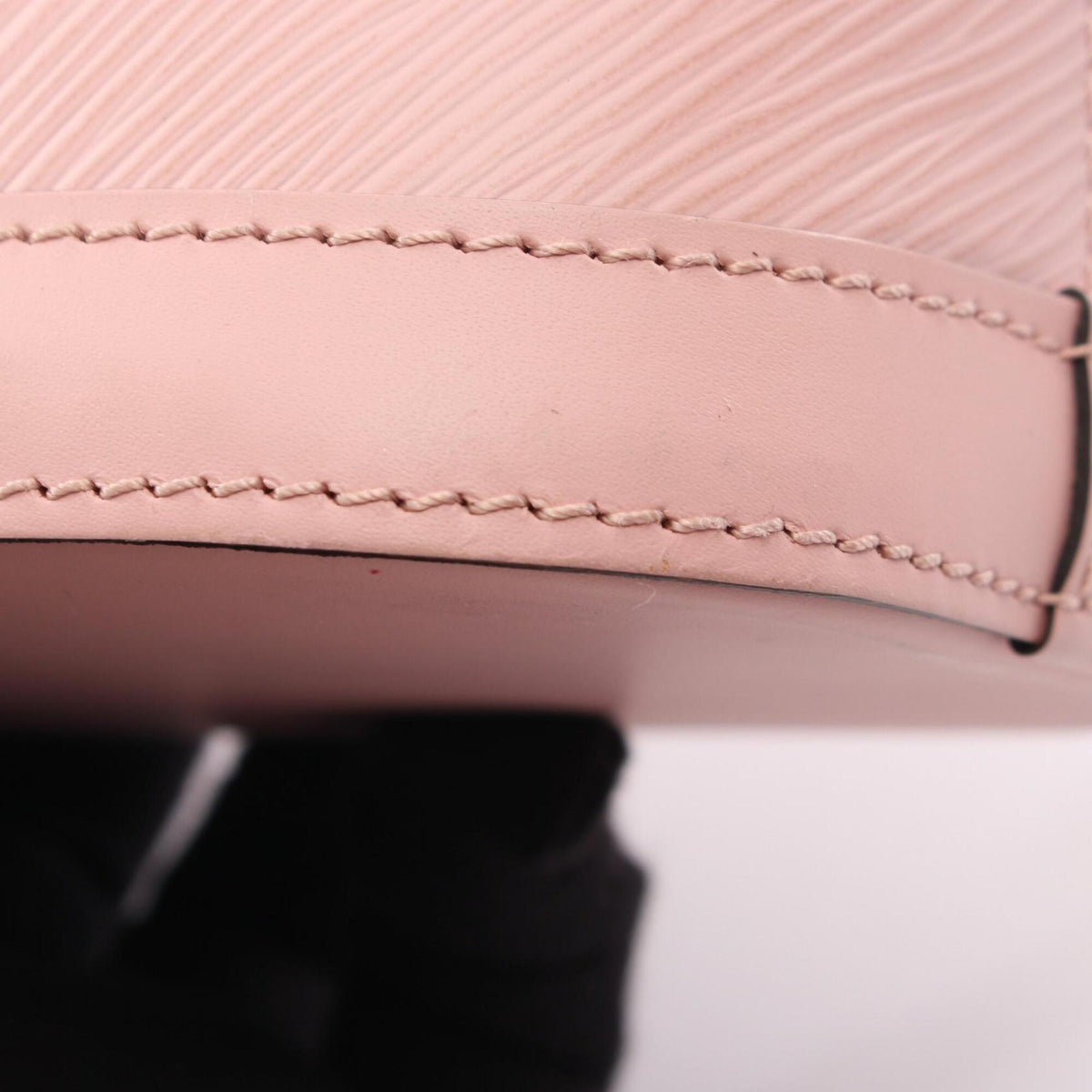 Louis Vuitton Pink Epi Leather Handbag Shoulder Bag (Pre-Owned)