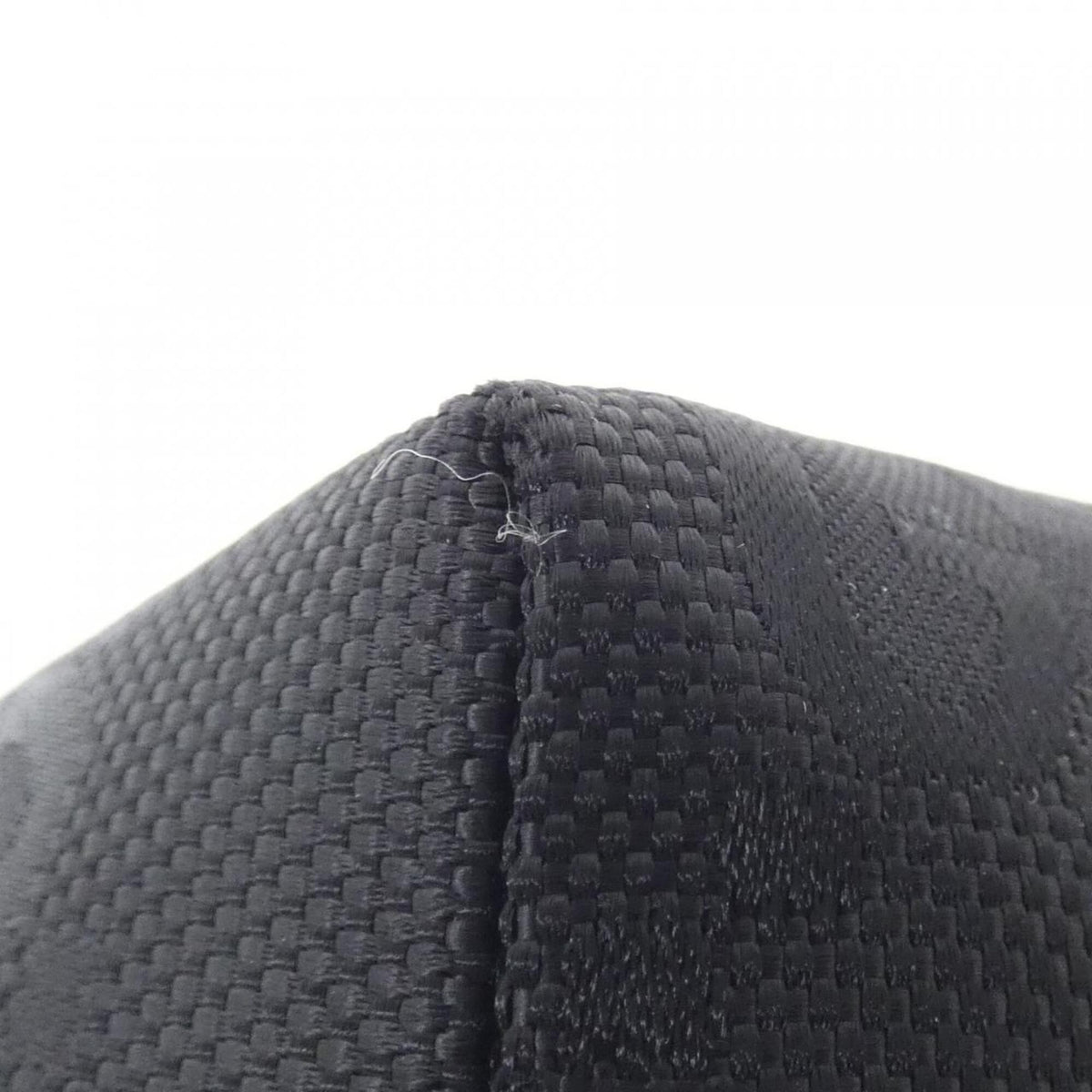 Gucci Black Nylon Shoulder Bag (Pre-Owned)