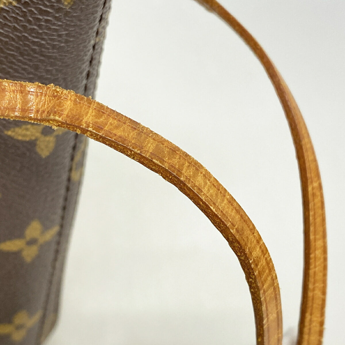 Louis Vuitton Brown Tote Bag (Pre-Owned)