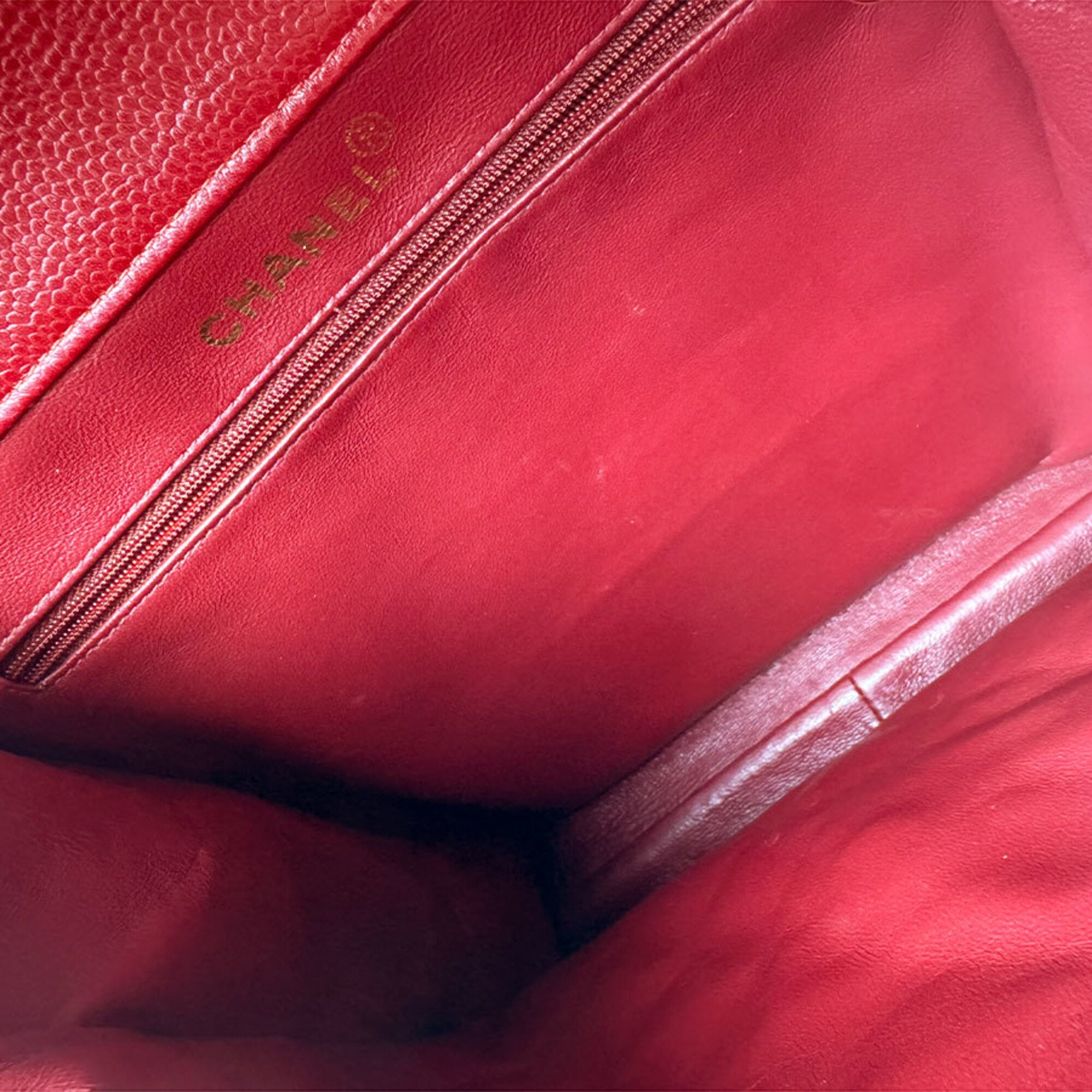 Chanel Red Color Grained Calfskin Shoulder Bag (Pre-Owned)