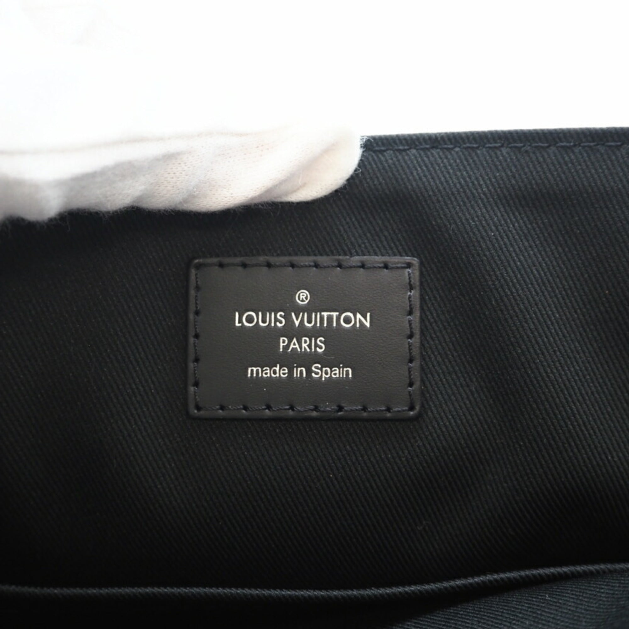 Louis Vuitton Gray Coated Canvas Shoulder Bag (Pre-Owned)