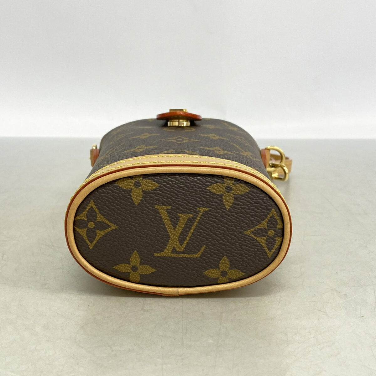 Louis Vuitton Brown Shoulder Bag (Pre-Owned)