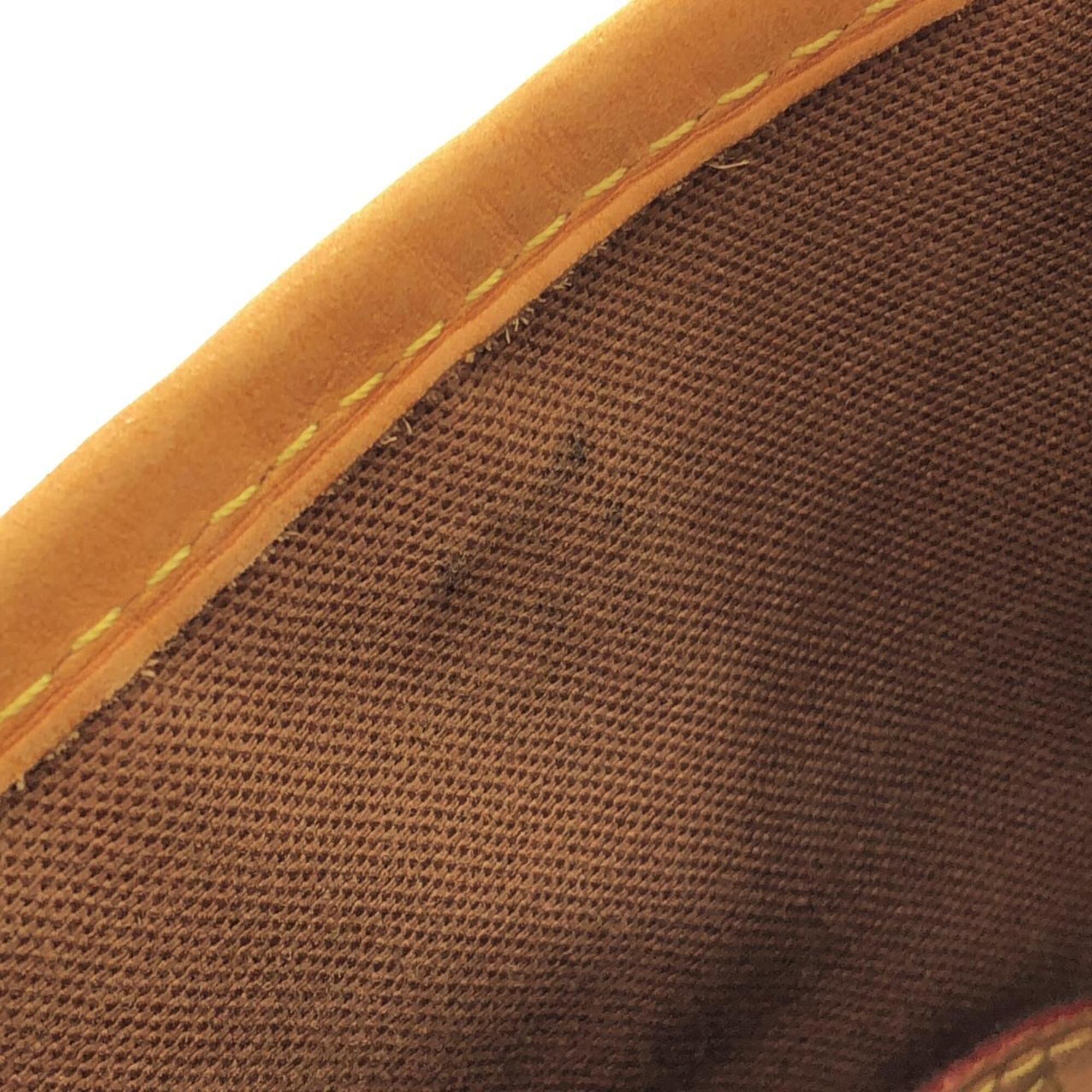 Louis Vuitton Marron Coated Canvas Shoulder Bag (Pre-Owned)