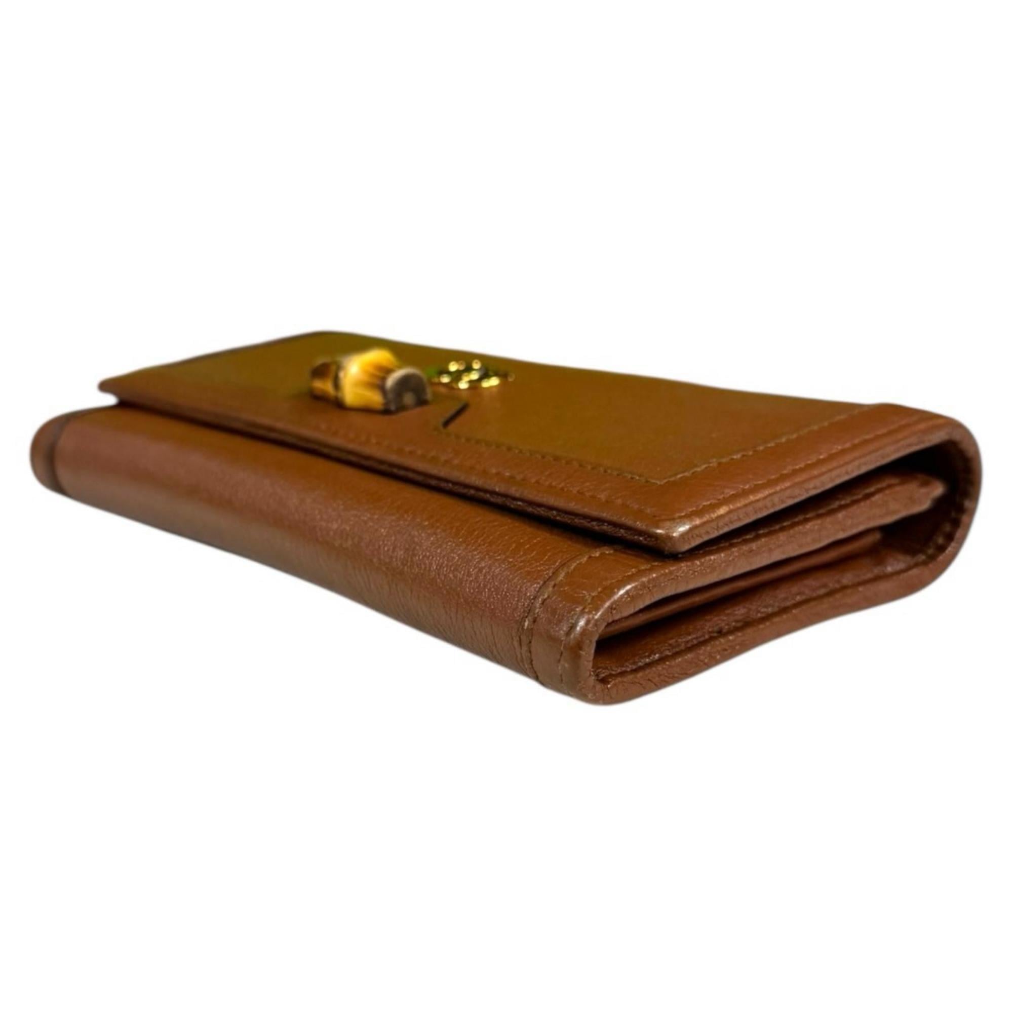 Gucci Brown Leather Chain/Shoulder Wallet (Pre-Owned)