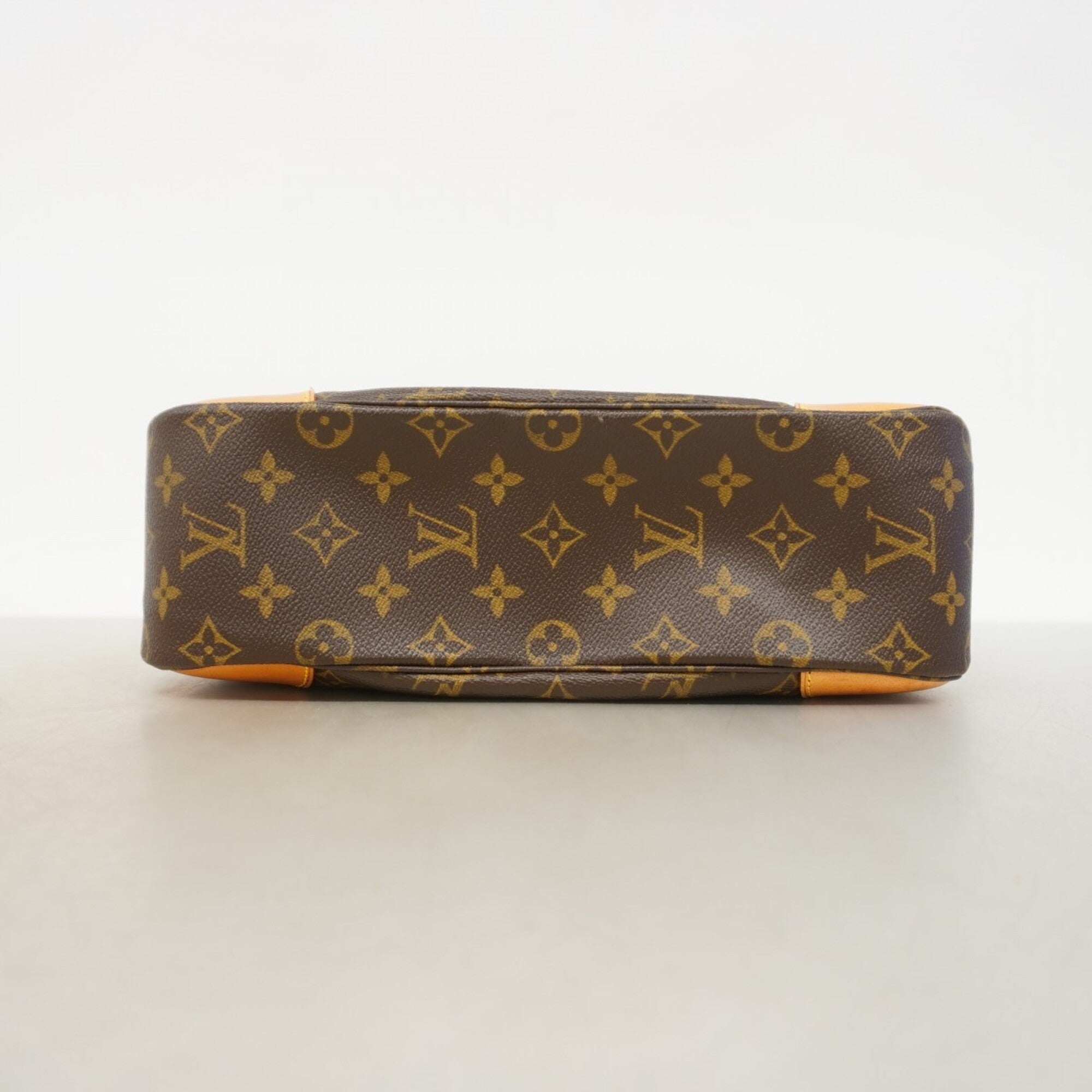 Louis Vuitton Brown Shoulder Bag (Pre-Owned)