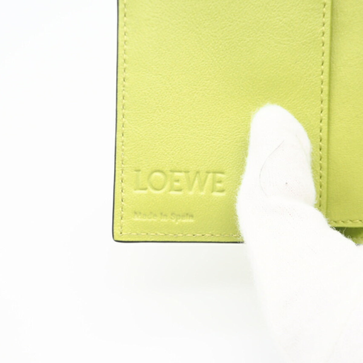 Loewe Green Leather Wallet (Tri-Fold) (Pre-Owned)
