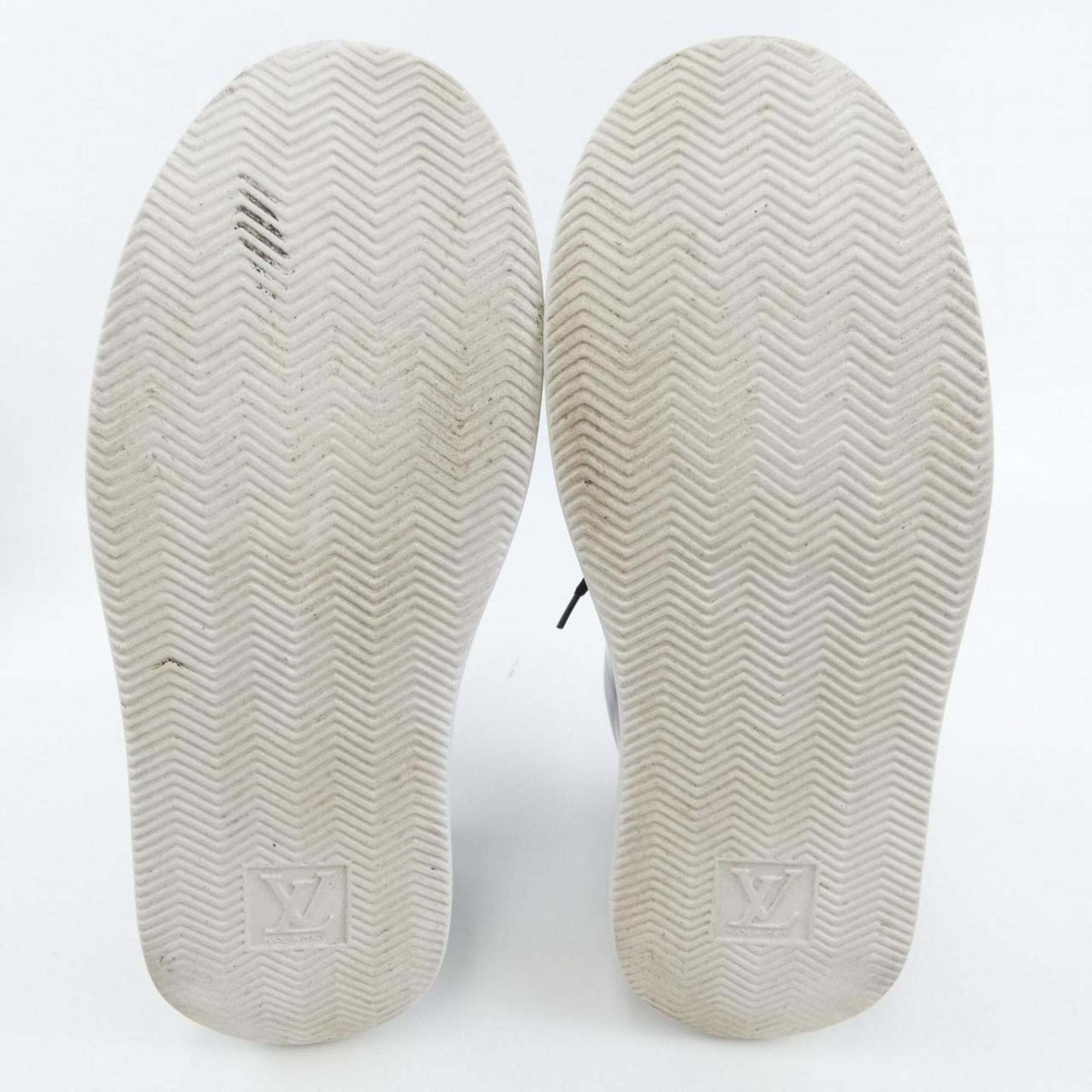 Louis Vuitton Black White Sneakers (Pre-Owned)