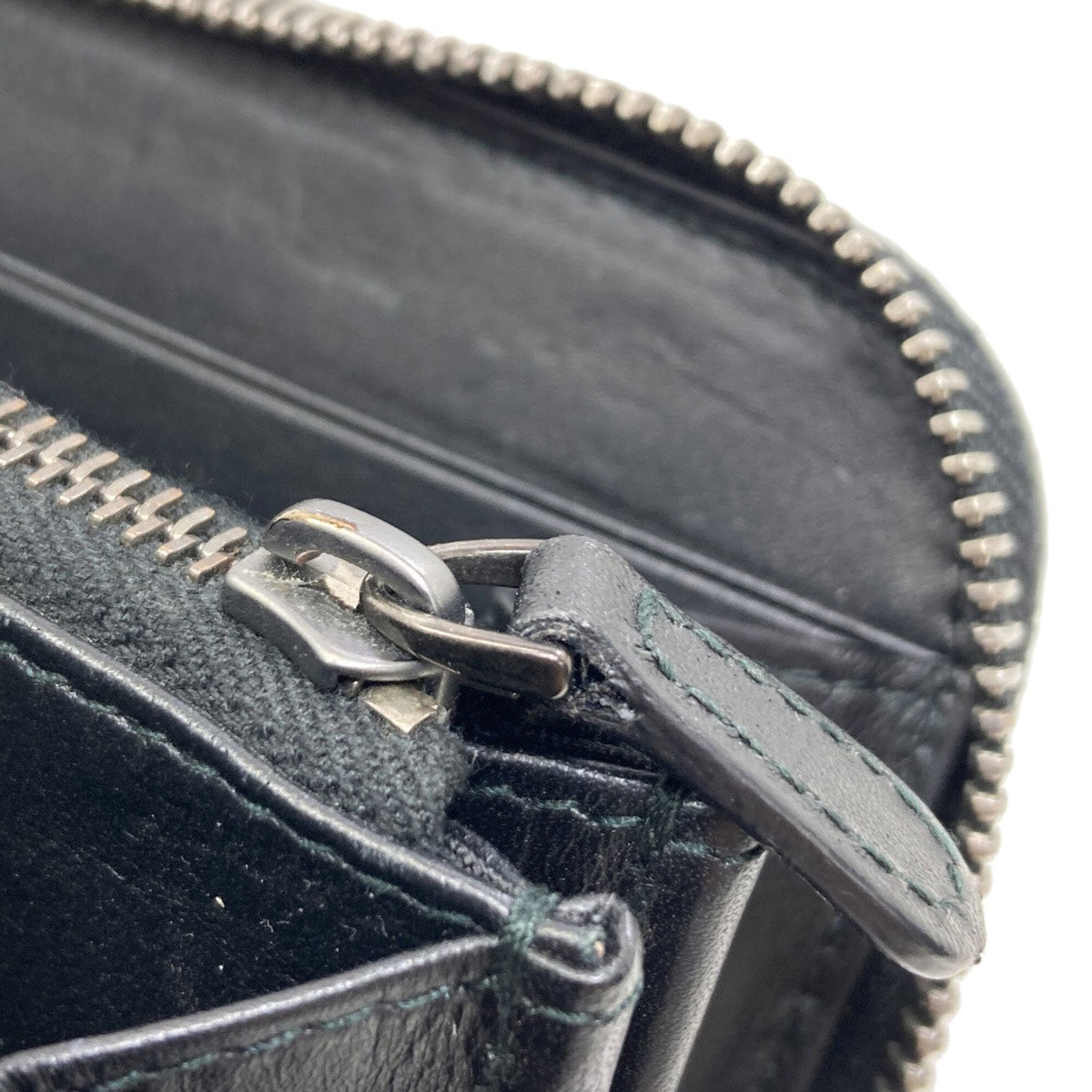 Bottega Veneta Black Leather Long Wallet (Bi-Fold) (Pre-Owned)