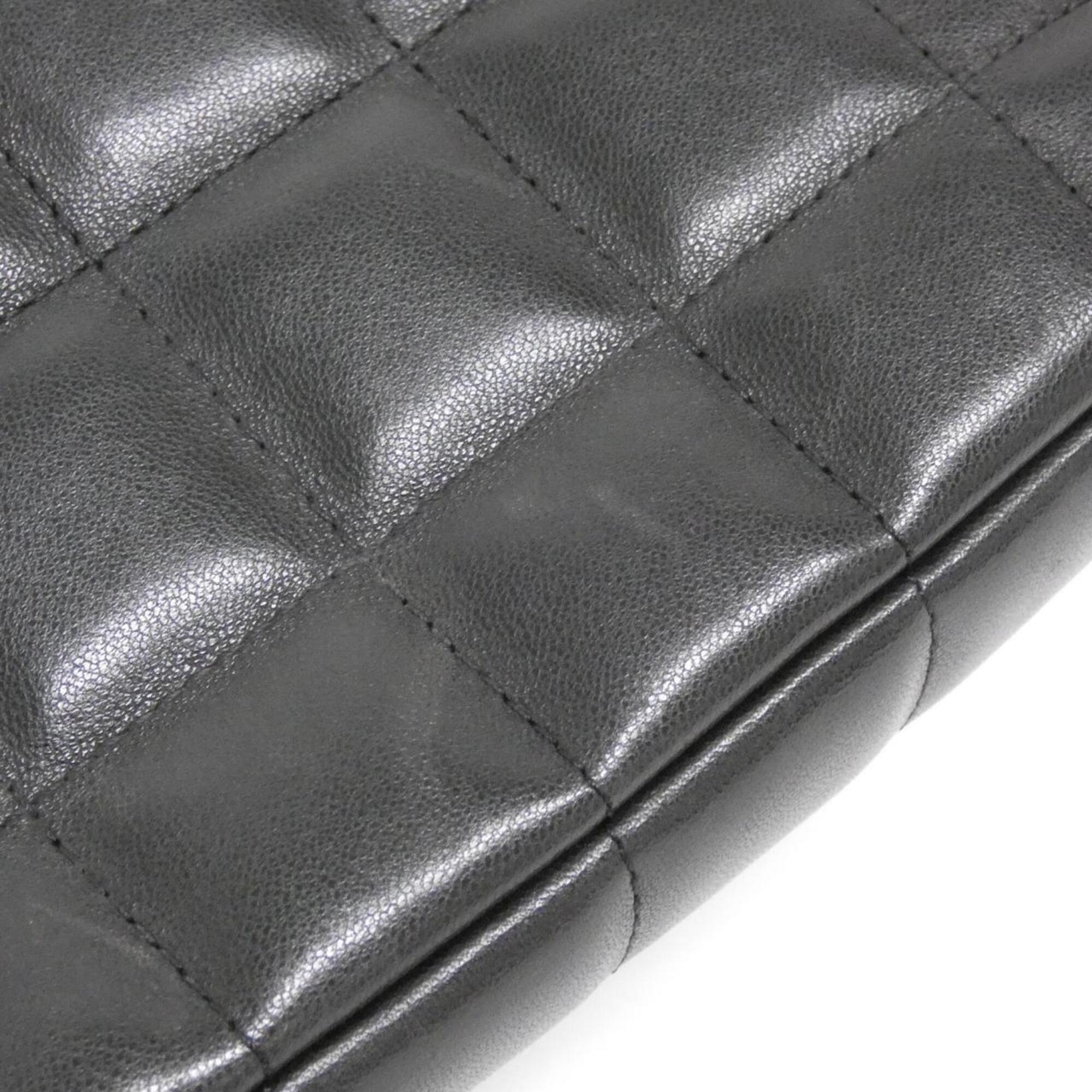 Chanel Black Leather Shoulder Bag (Pre-Owned)