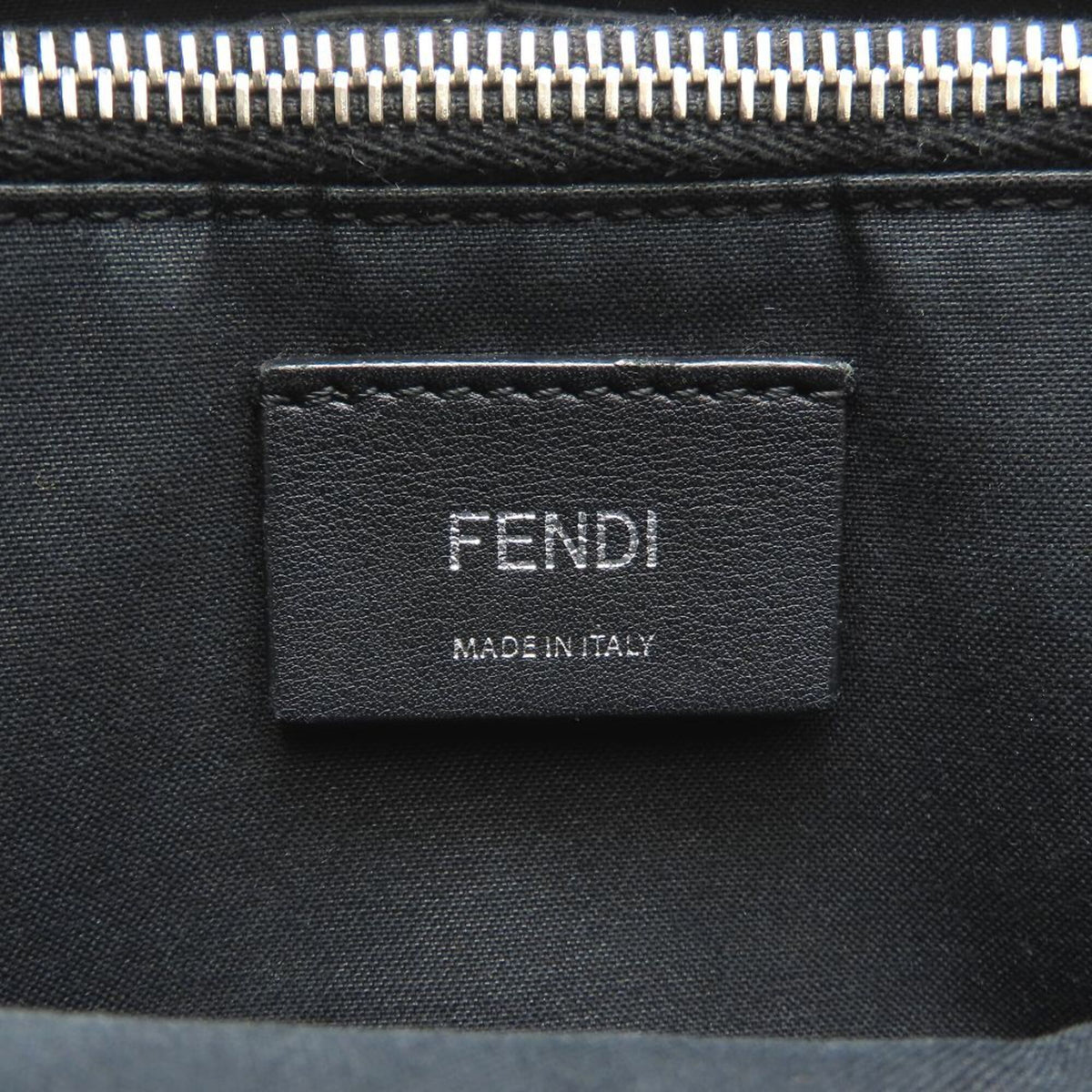 Fendi Black Leather Shoulder Bag (Pre-Owned)