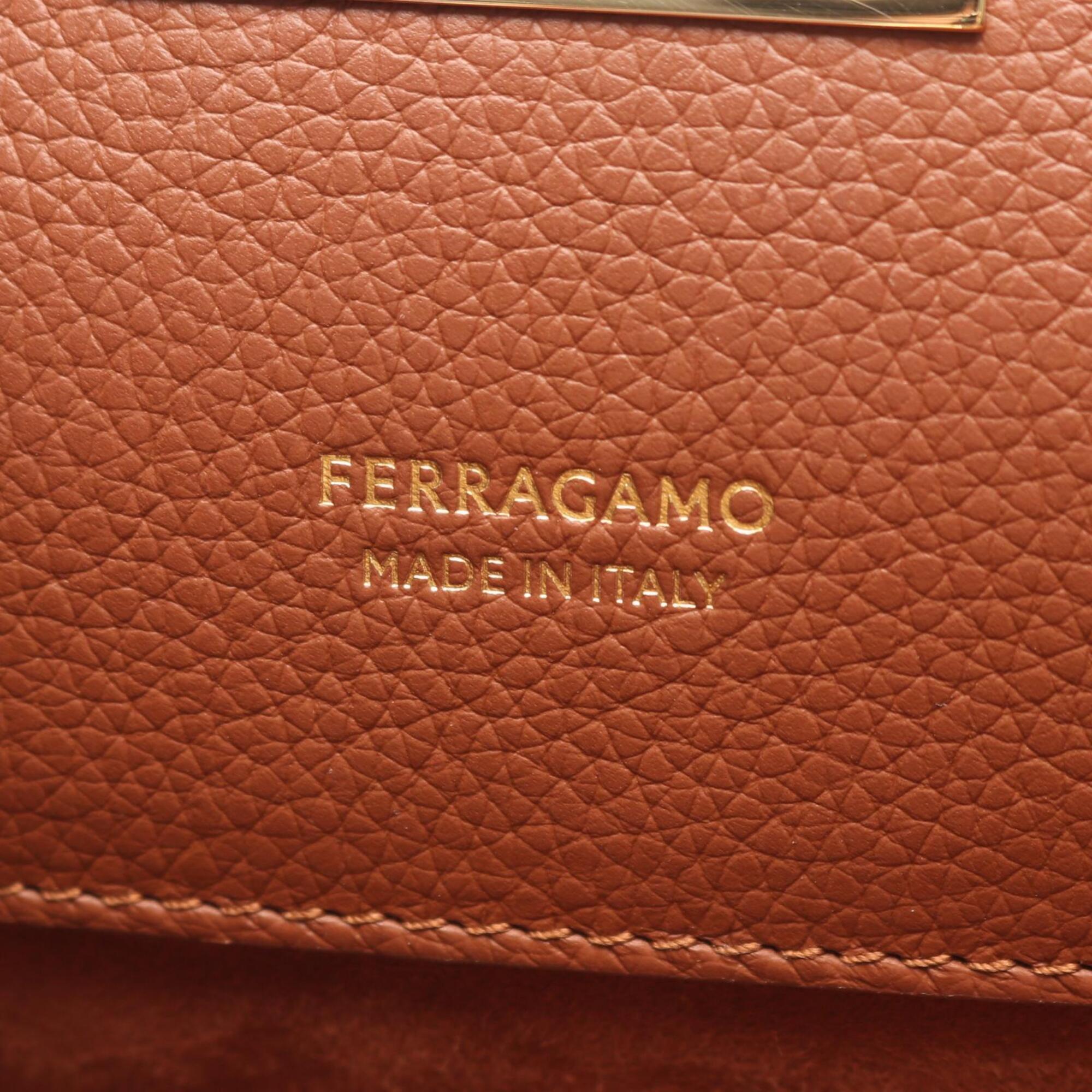 Salvatore Ferragamo Brown Leather Handbag (Pre-Owned)