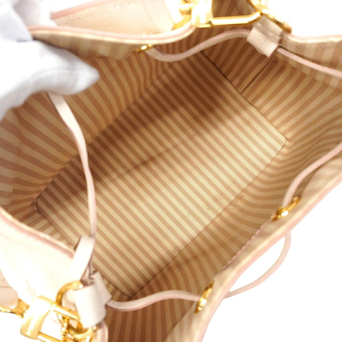 Louis Vuitton Beige Ivory Handbag (Pre-Owned)