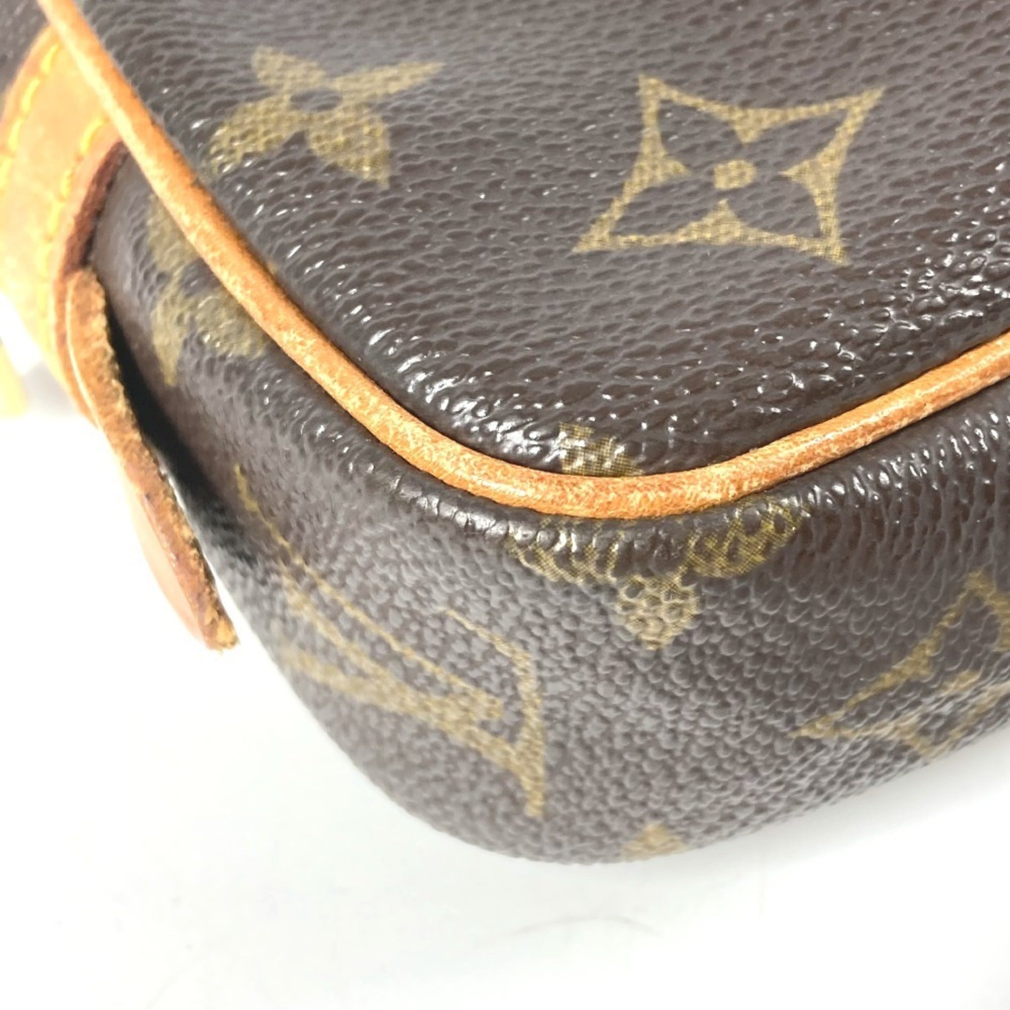 Louis Vuitton Brown Monogram Pochette Shoulder Bag (Pre-Owned)