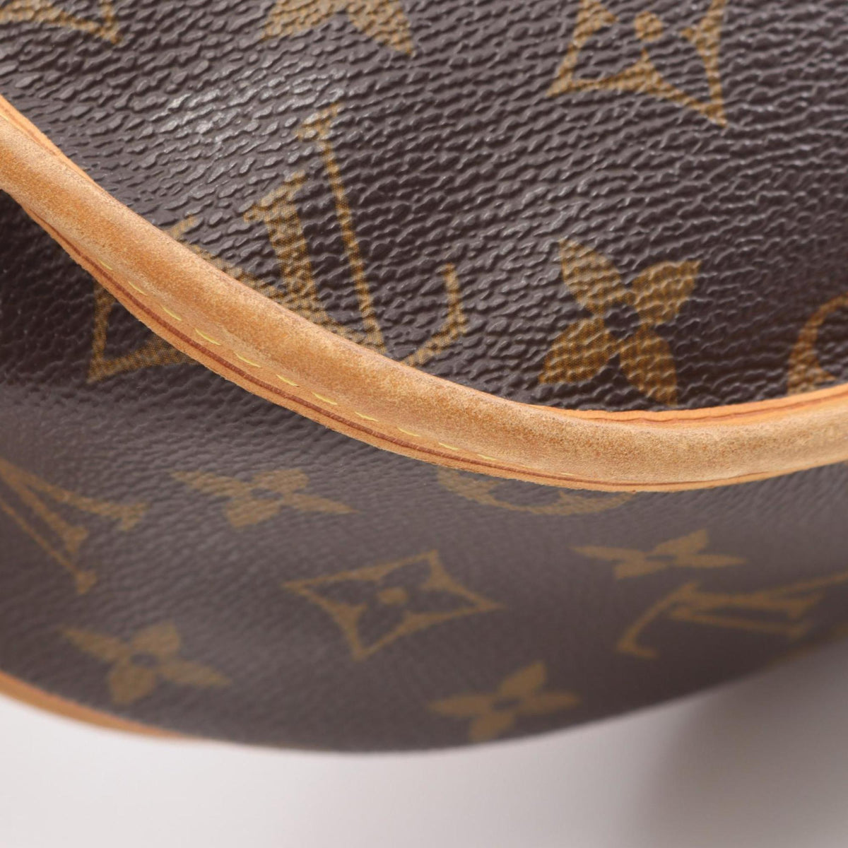 Louis Vuitton Brown Coated Canvas Pvc Monogram Leather Shoulder Bag (Pre-Owned)