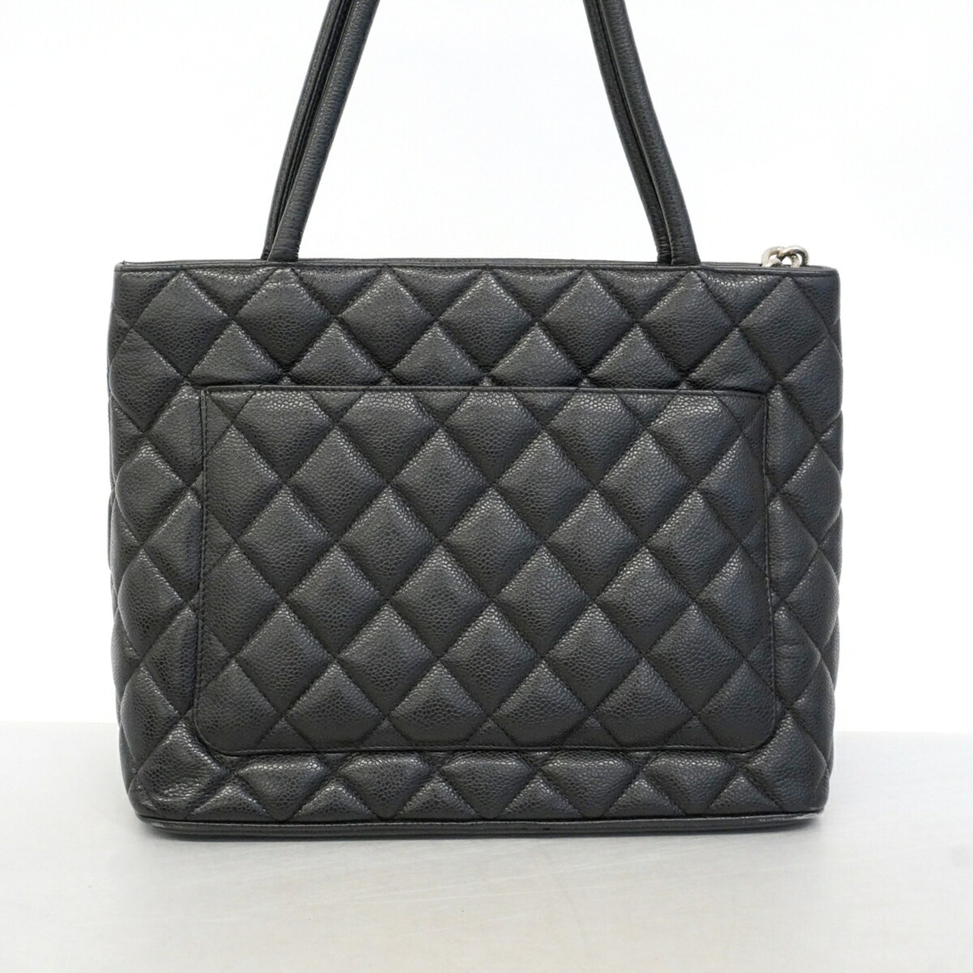 Chanel Black Grained Calfskin Tote Bag (Pre-Owned)