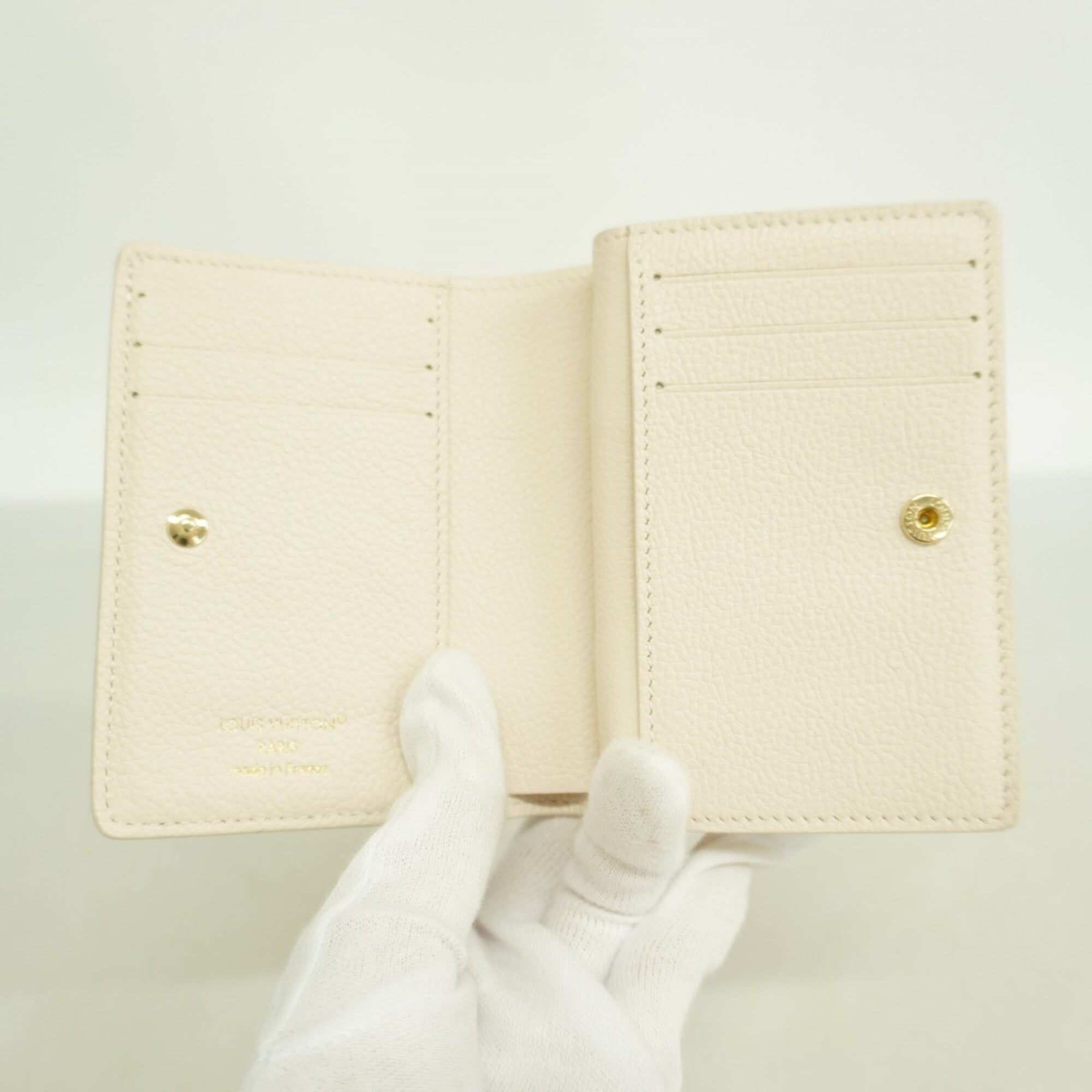 Louis Vuitton Multi-Color Wallet (Bi-Fold) (Pre-Owned)