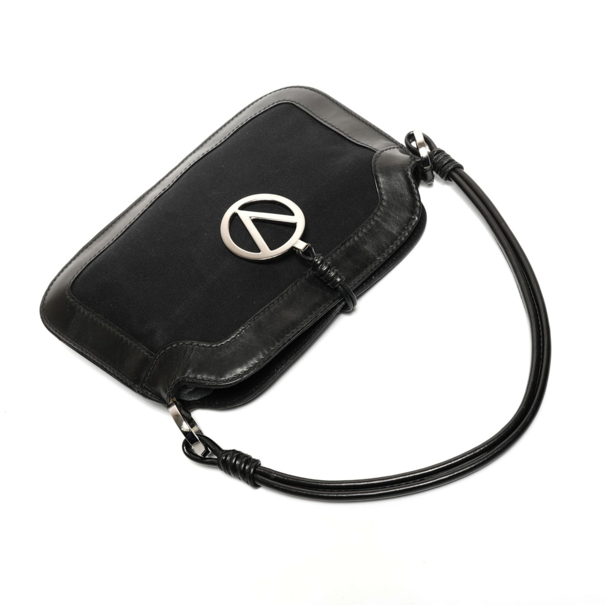 Valentino Black Shoulder Bag (Pre-Owned)