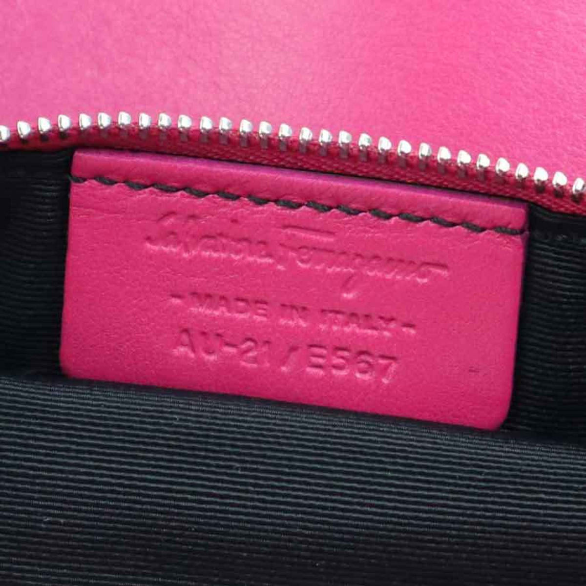 Salvatore Ferragamo Black Pink Nylon Leather Handbag Shoulder Bag (Pre-Owned)
