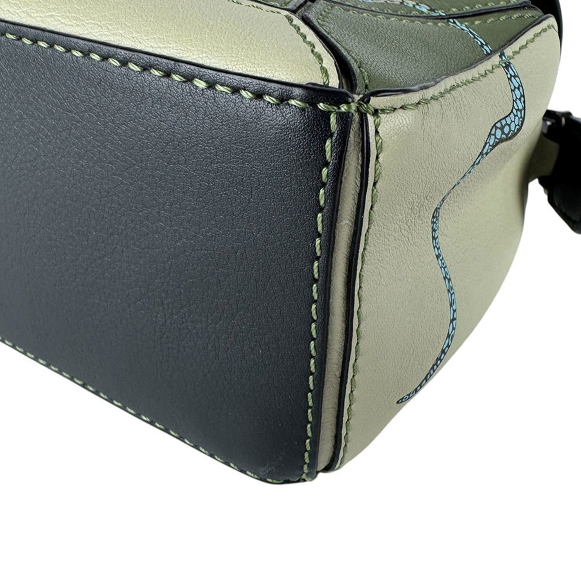 Loewe Green Leather Shoulder Bag (Pre-Owned)