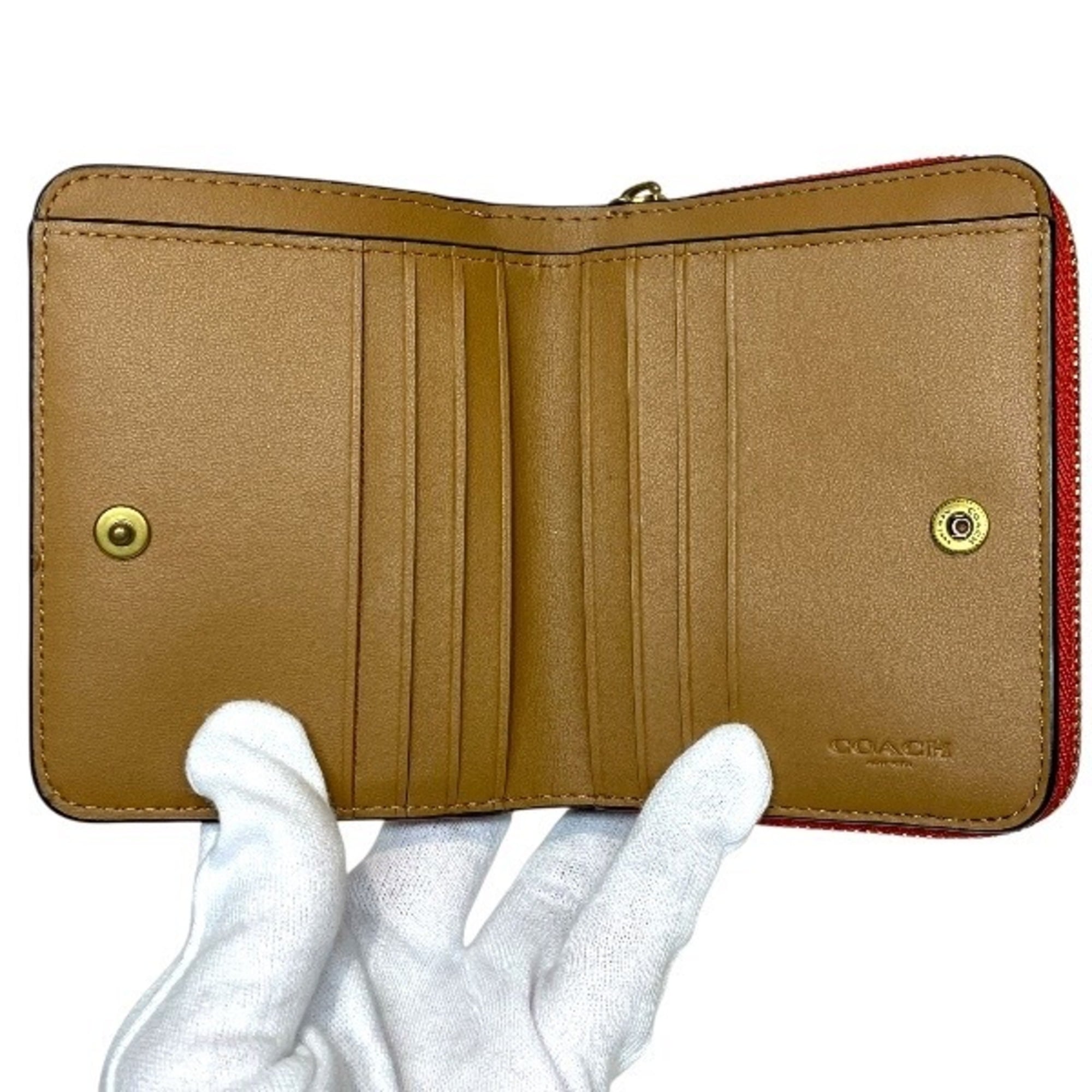 Coach Red Color Leather Wallet (Bi-Fold) (Pre-Owned)