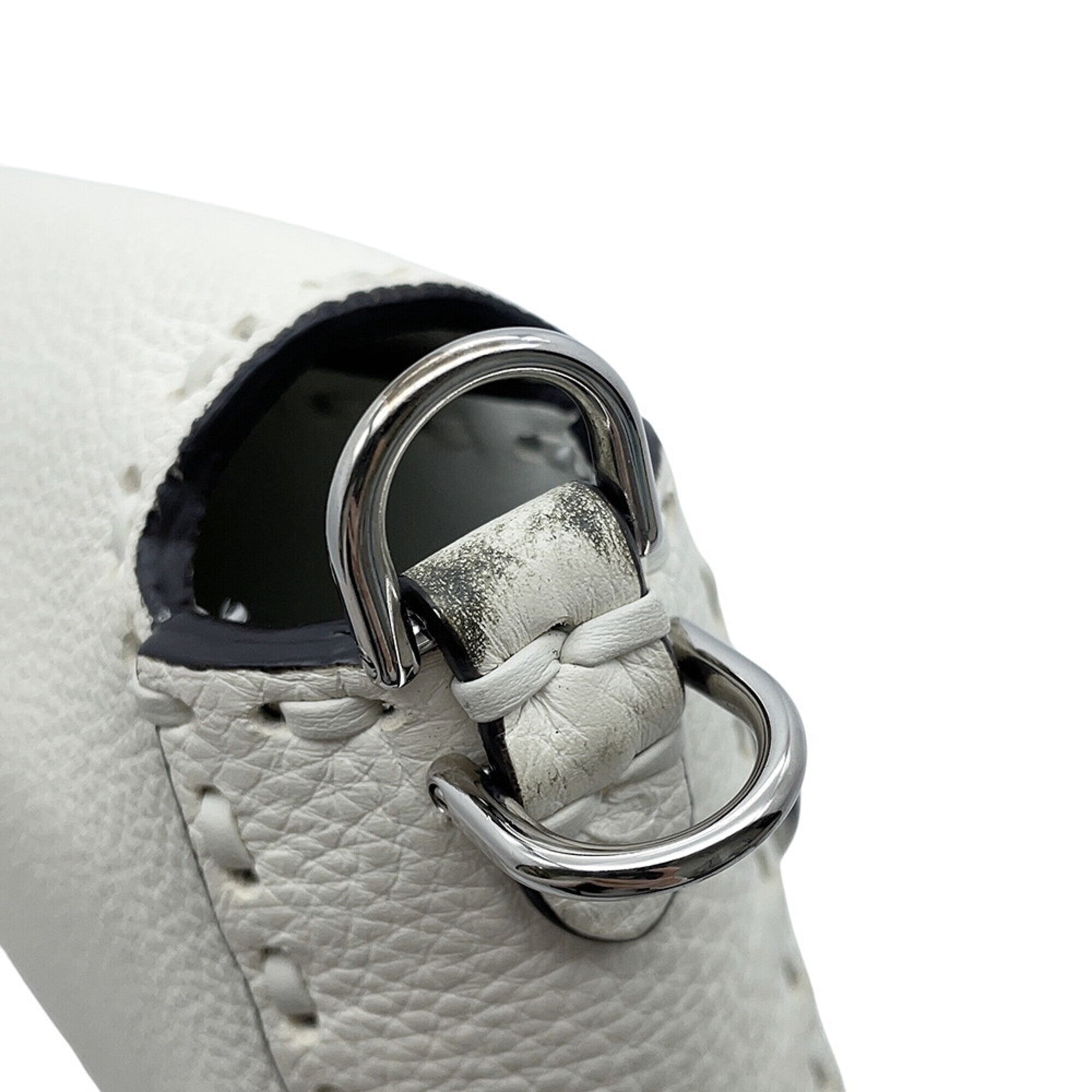 Fendi Selleria White Leather Handbag (Pre-Owned)