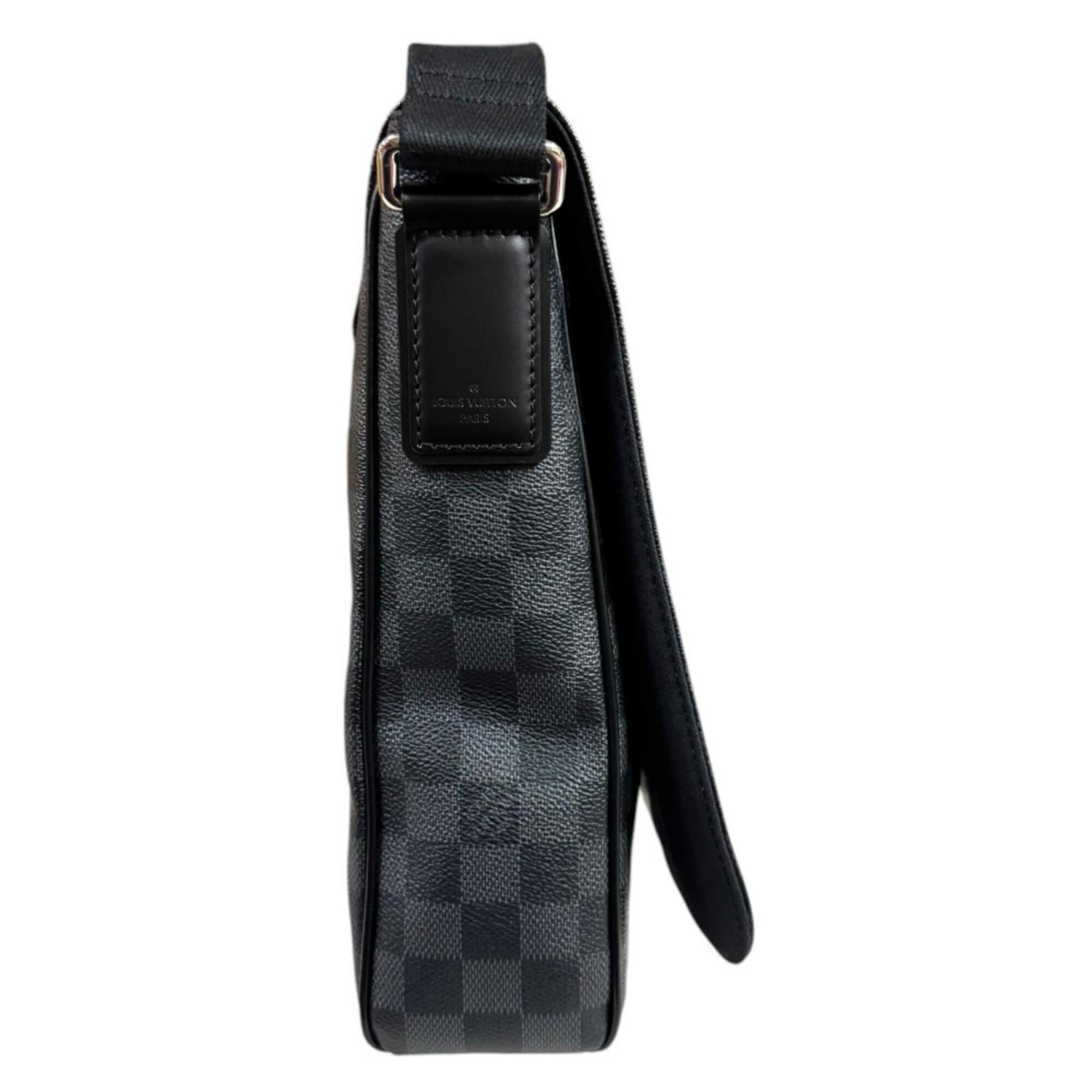 Louis Vuitton Damier Graphite Black Gray Damier Graphite Shoulder Bag (Pre-Owned)