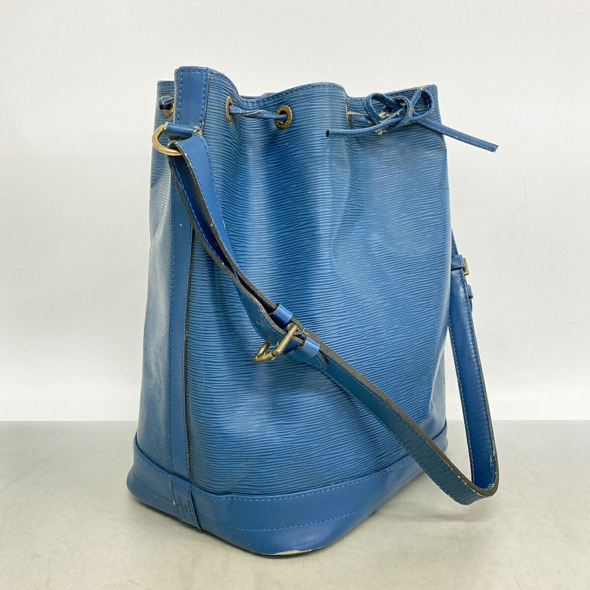Louis Vuitton Toledo Blue Shoulder Bag (Pre-Owned)