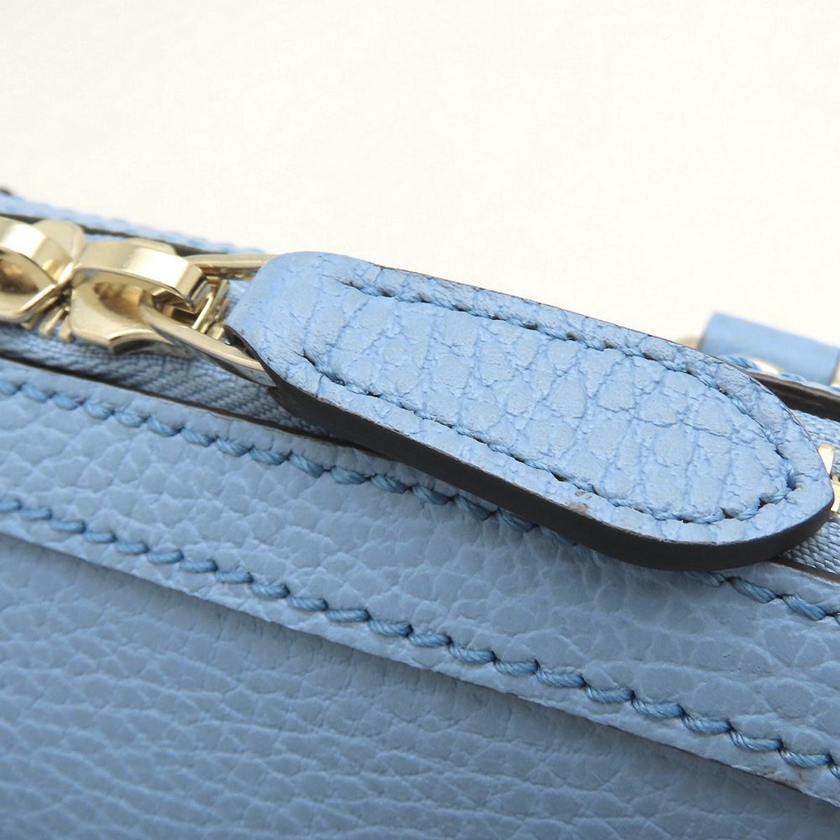 Gucci Light Blue Leather Handbag (Pre-Owned)