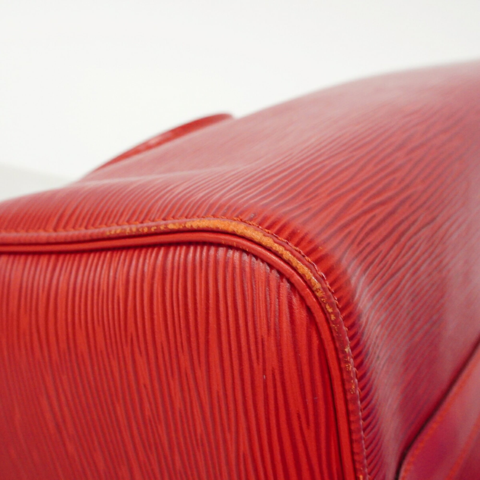 Louis Vuitton Castilian Red Handbag (Pre-Owned)