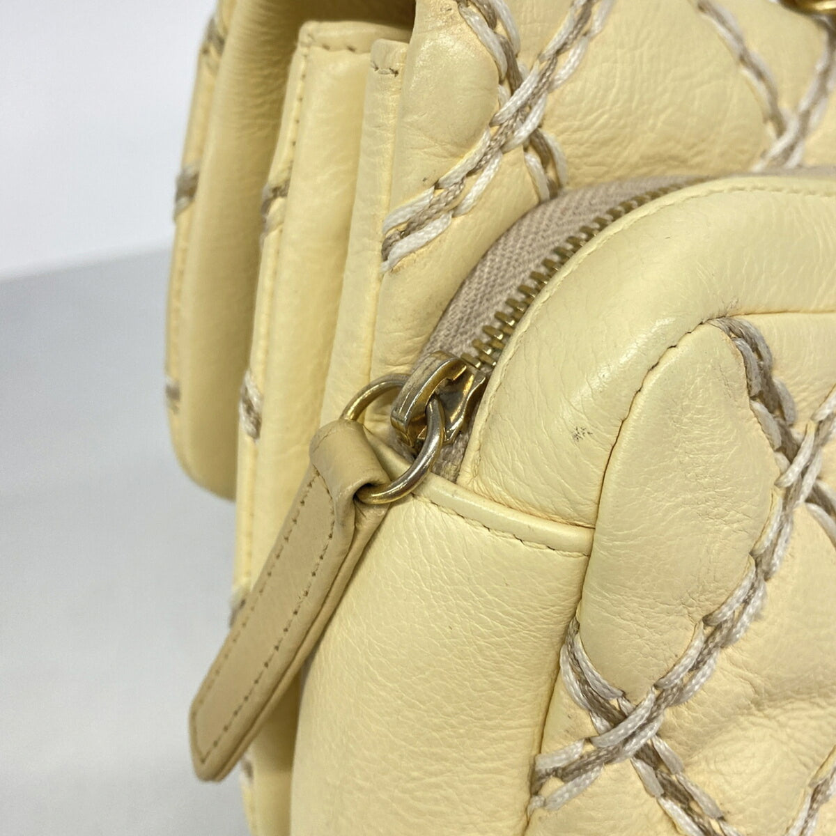 Chanel Yellow Leather Shoulder Bag (Pre-Owned)
