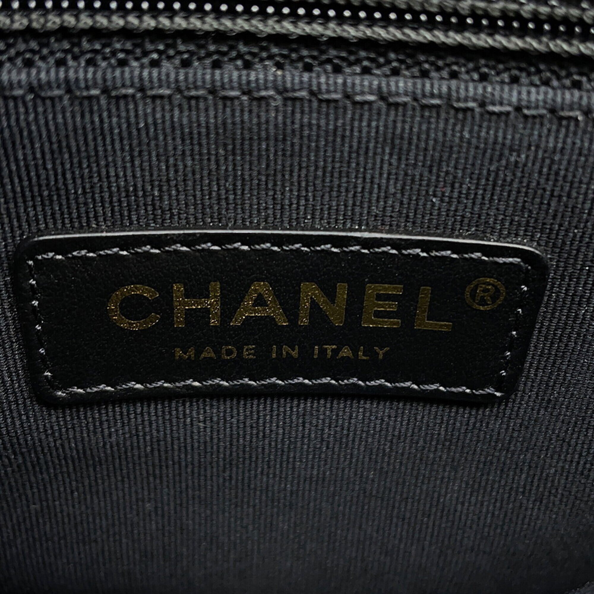 Chanel Black Leather Handbag Shoulder Bag (Pre-Owned)