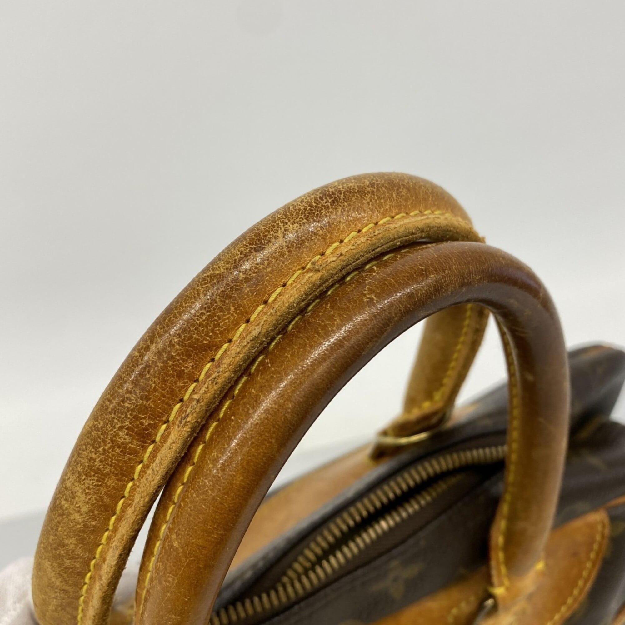 Louis Vuitton Brown Handbag (Pre-Owned)