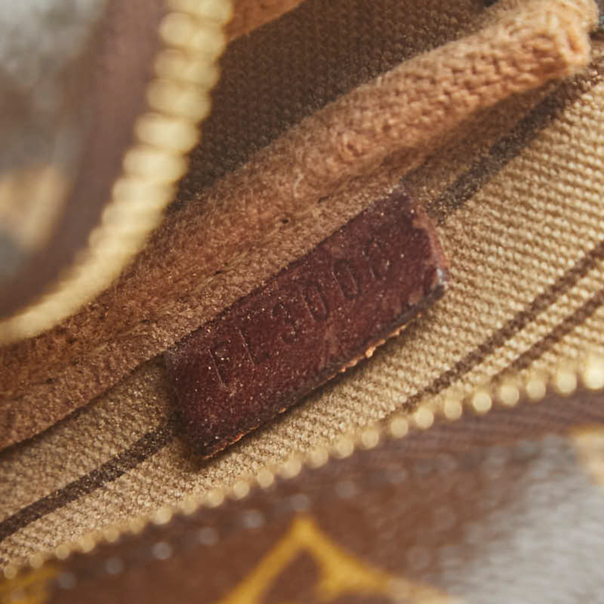 Louis Vuitton Monogram Brown Pvc Leather Handbag Pouch (Pre-Owned)
