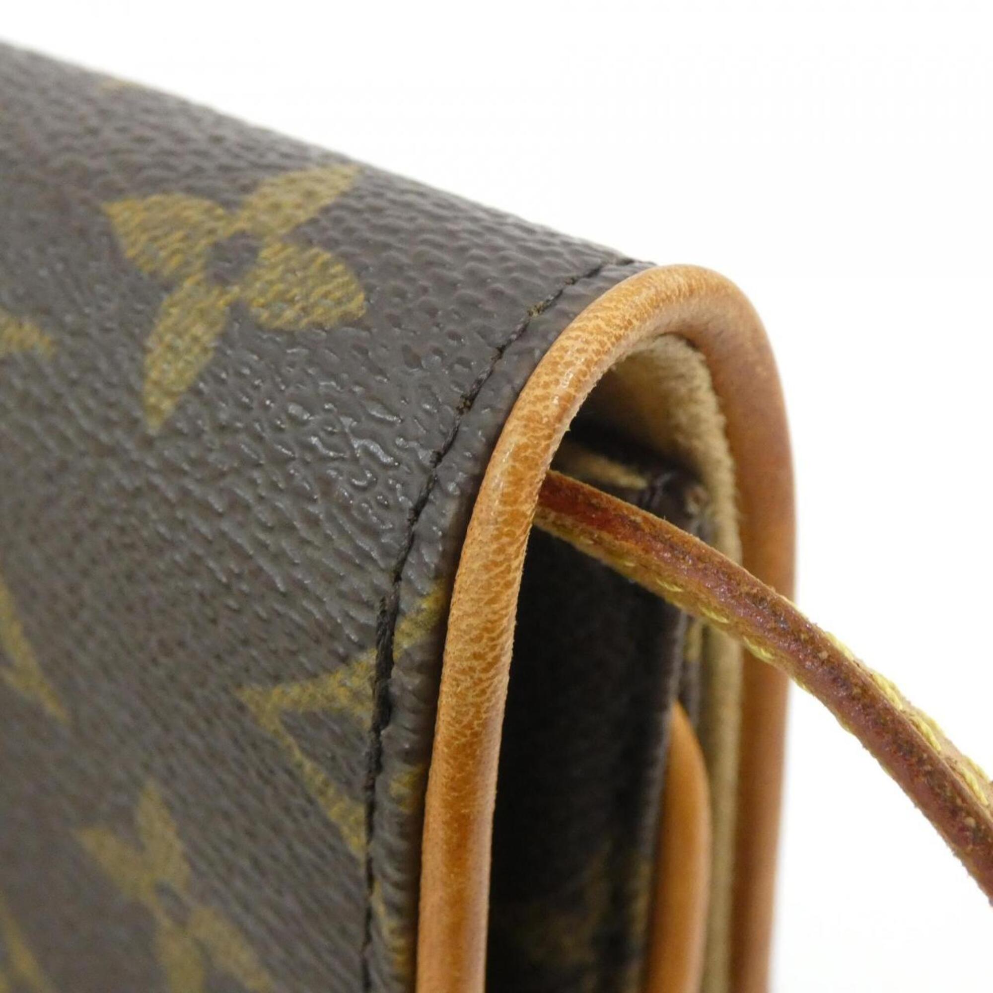 Louis Vuitton Marron Coated Canvas Pochette Shoulder Bag (Pre-Owned)