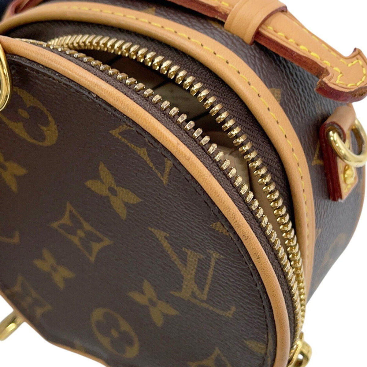 Louis Vuitton Beige Monogram Shoulder Bag (Pre-Owned)