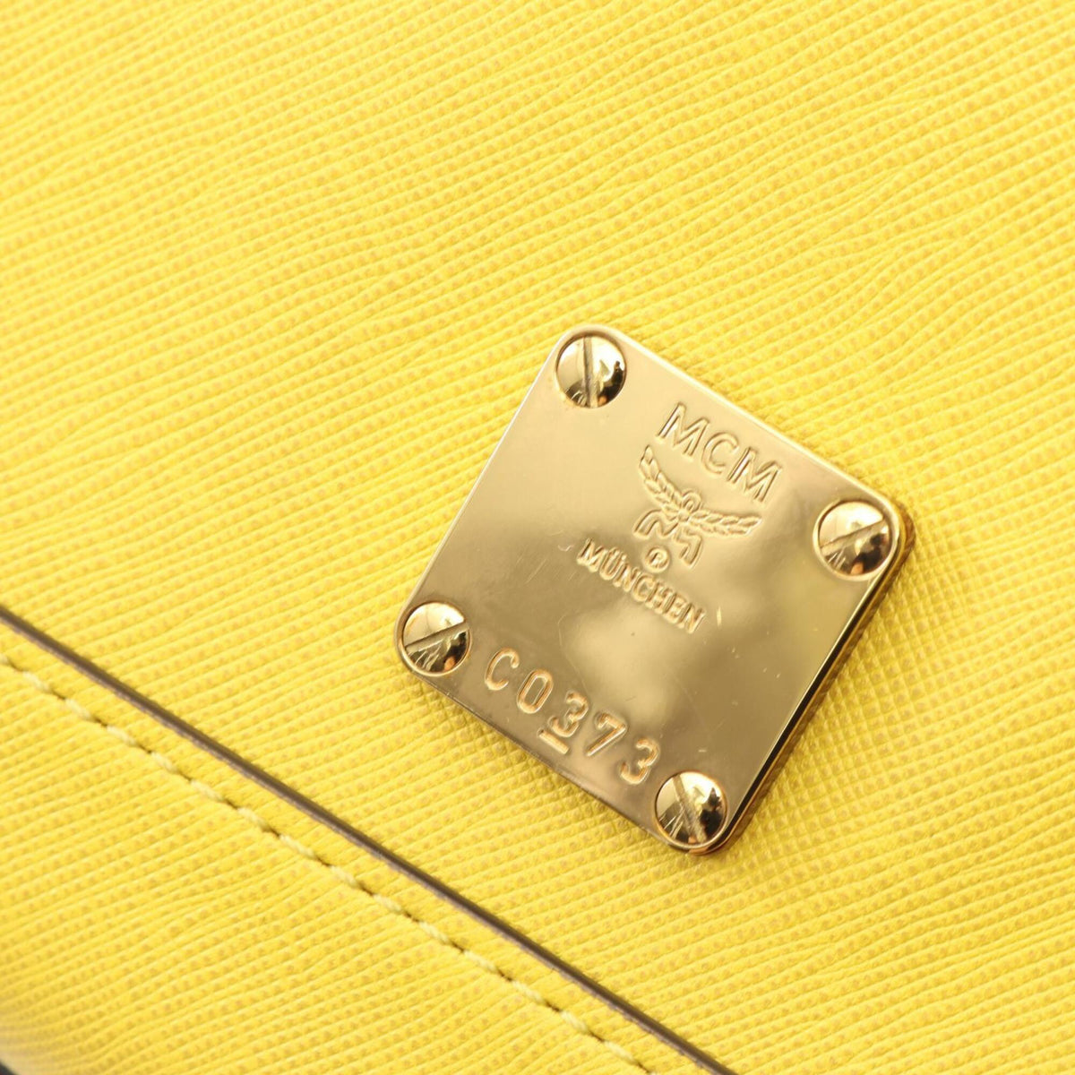 Mcm Yellow Leather Handbag (Pre-Owned)