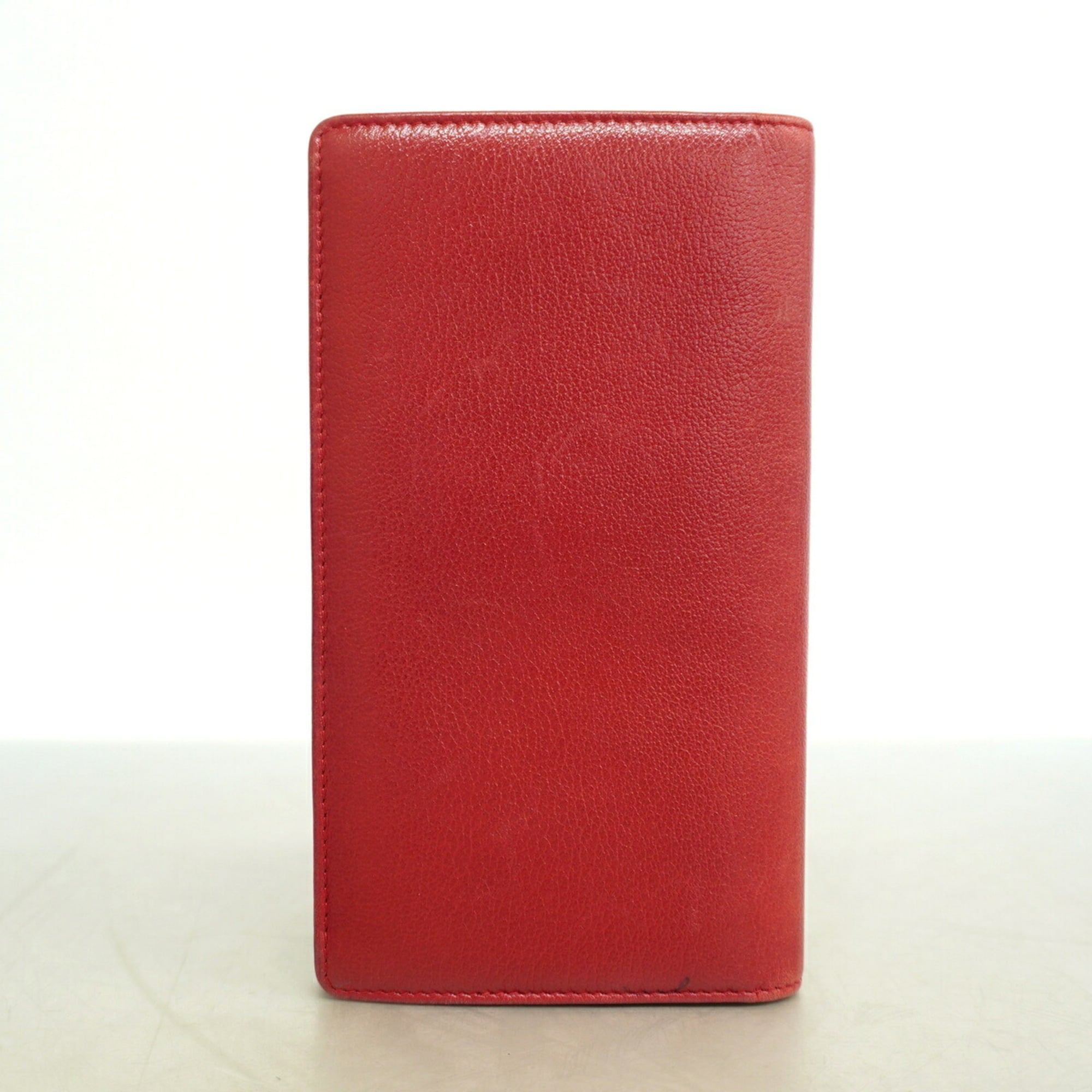Chanel Red Color Leather Long Wallet (Bi-Fold) (Pre-Owned)