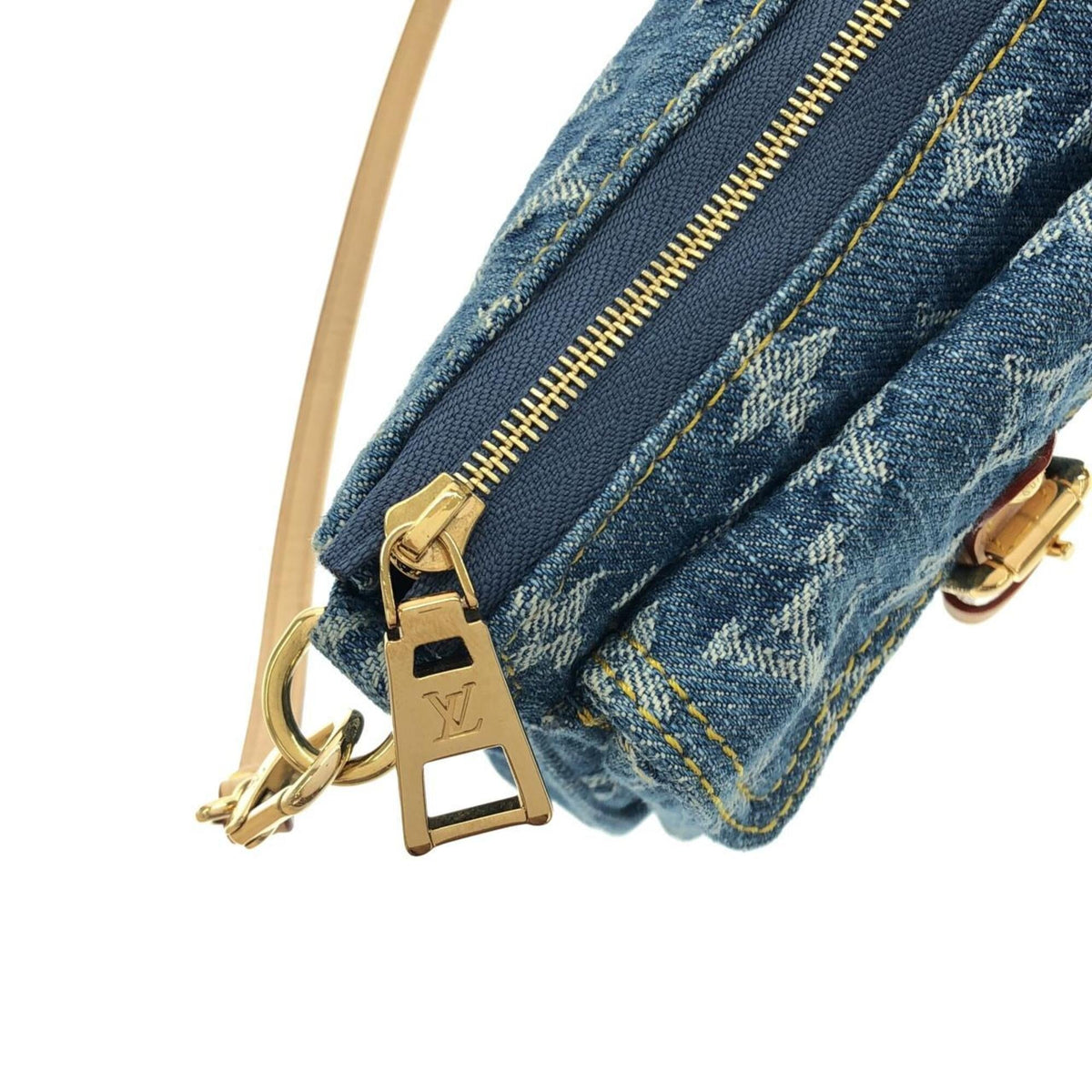 Louis Vuitton Blue Denim Canvas Handbag Pochette (Pre-Owned)