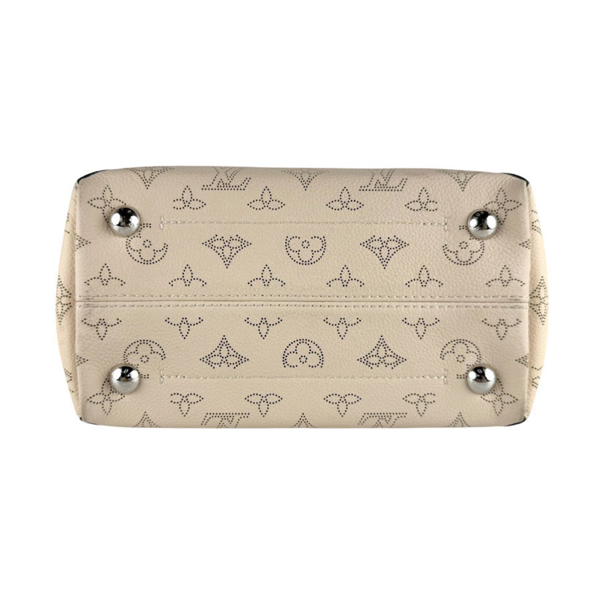 Louis Vuitton Beige Mahina Leather Handbag Shoulder Bag (Pre-Owned)