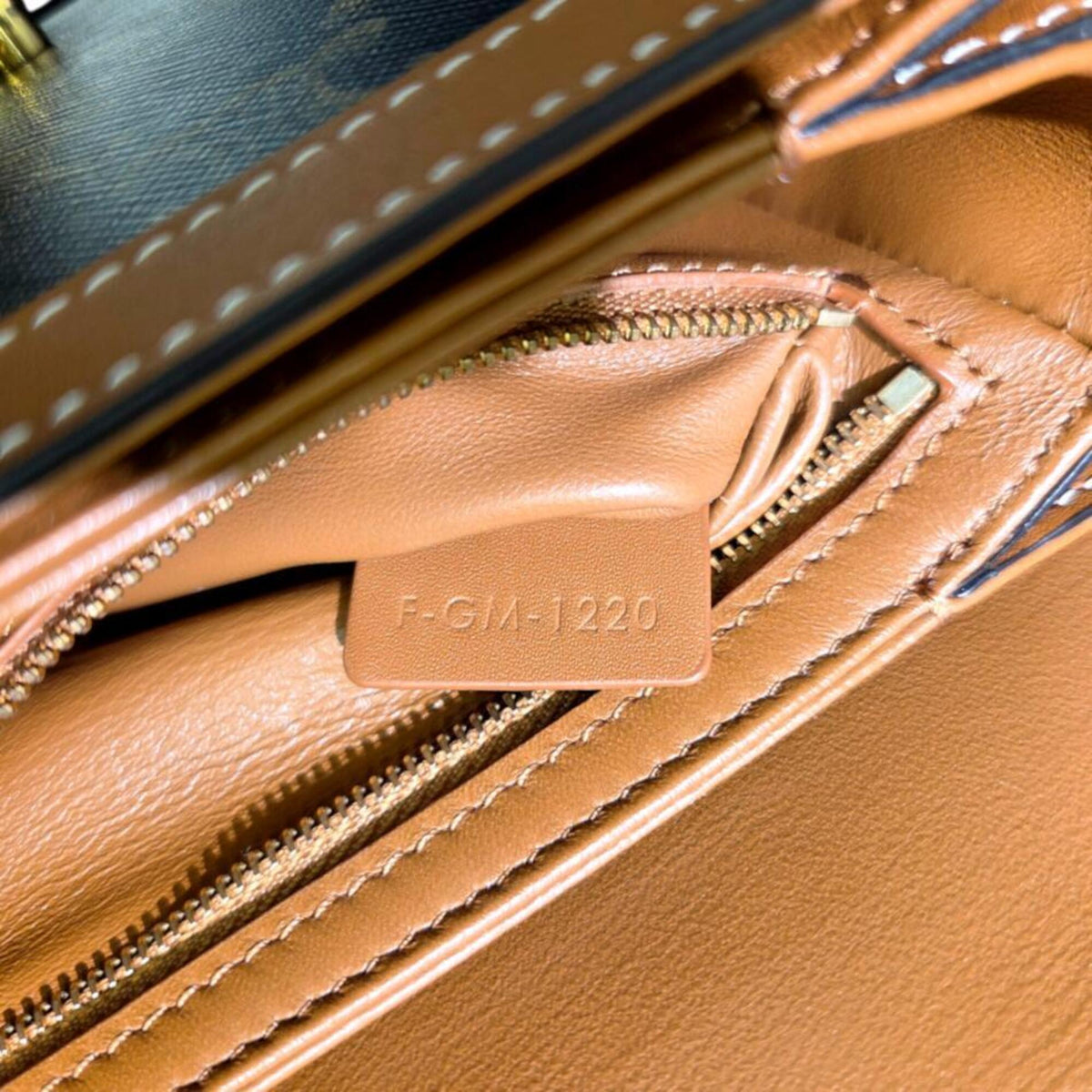 Celine Brown Leather Crossbody Bag Shoulder Bag (Pre-Owned)