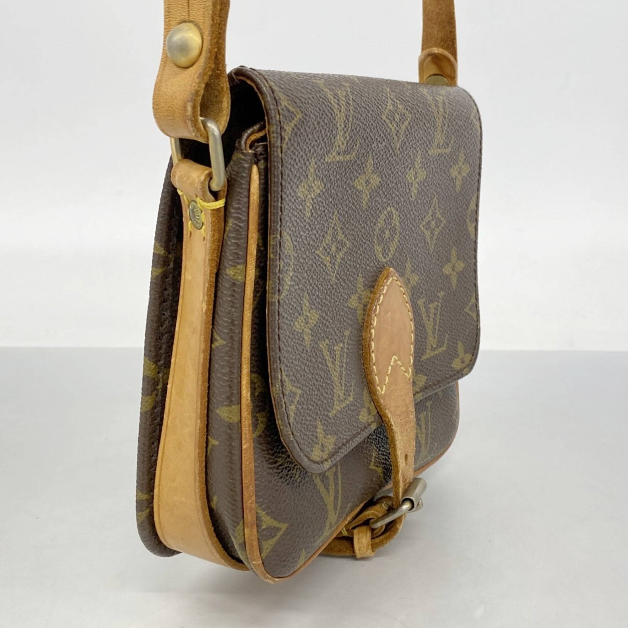 Louis Vuitton Brown Shoulder Bag (Pre-Owned)