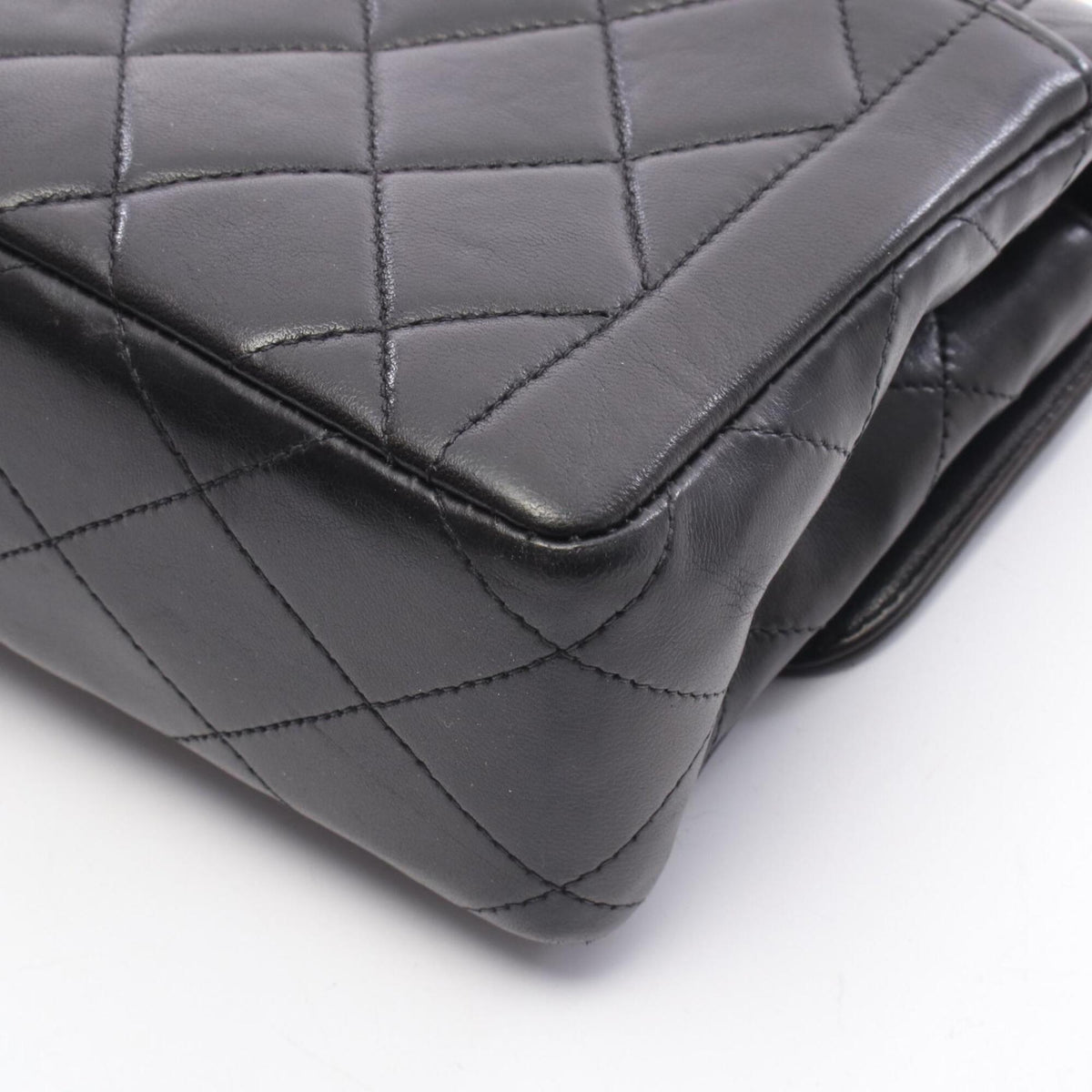 Chanel Matelasse Black Leather Handbag (Pre-Owned)