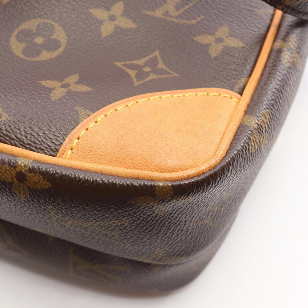 Louis Vuitton Brown Coated Canvas Monogram Leather Handbag Shoulder Bag (Pre-Owned)