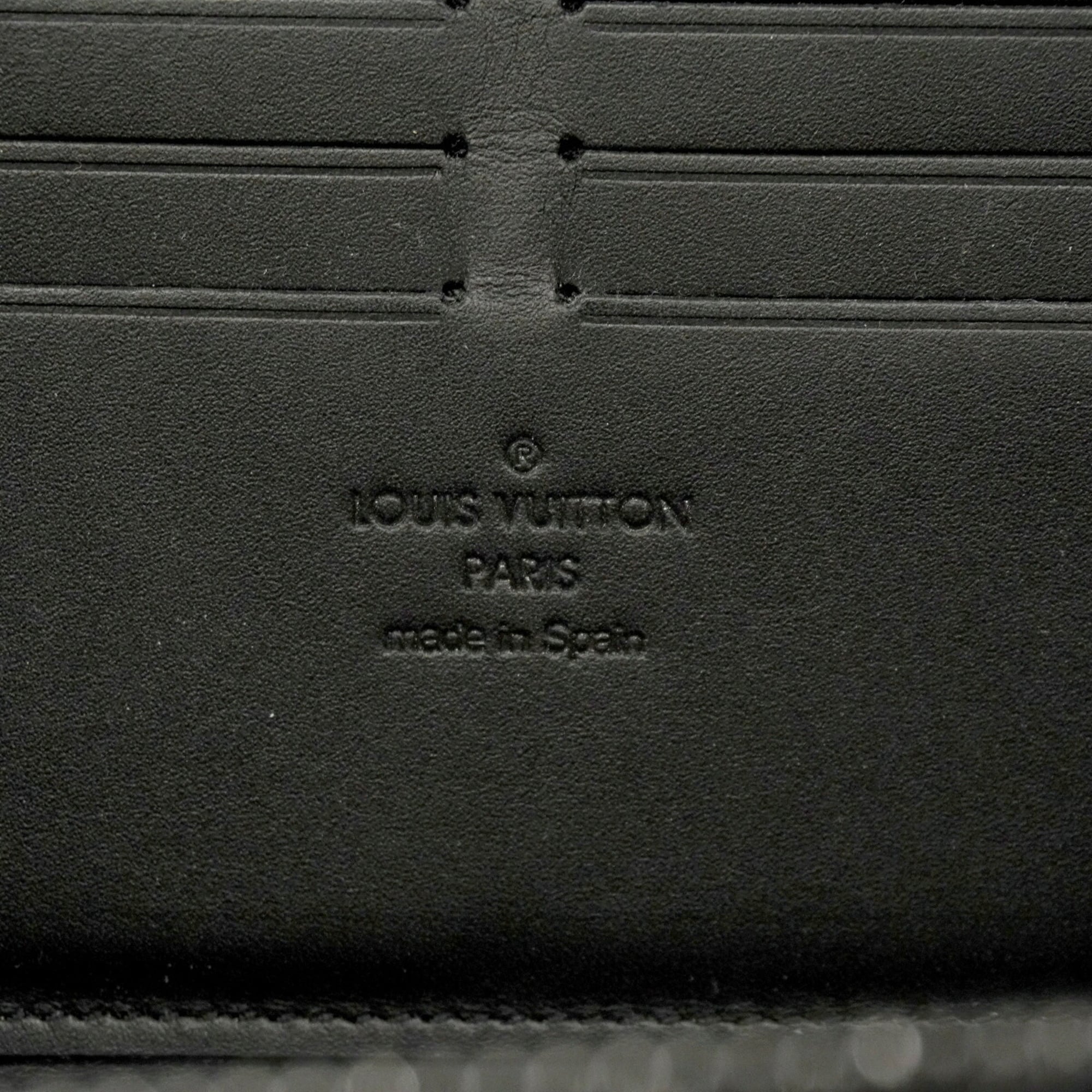 Louis Vuitton Black Long Wallet (Bi-Fold) (Pre-Owned)