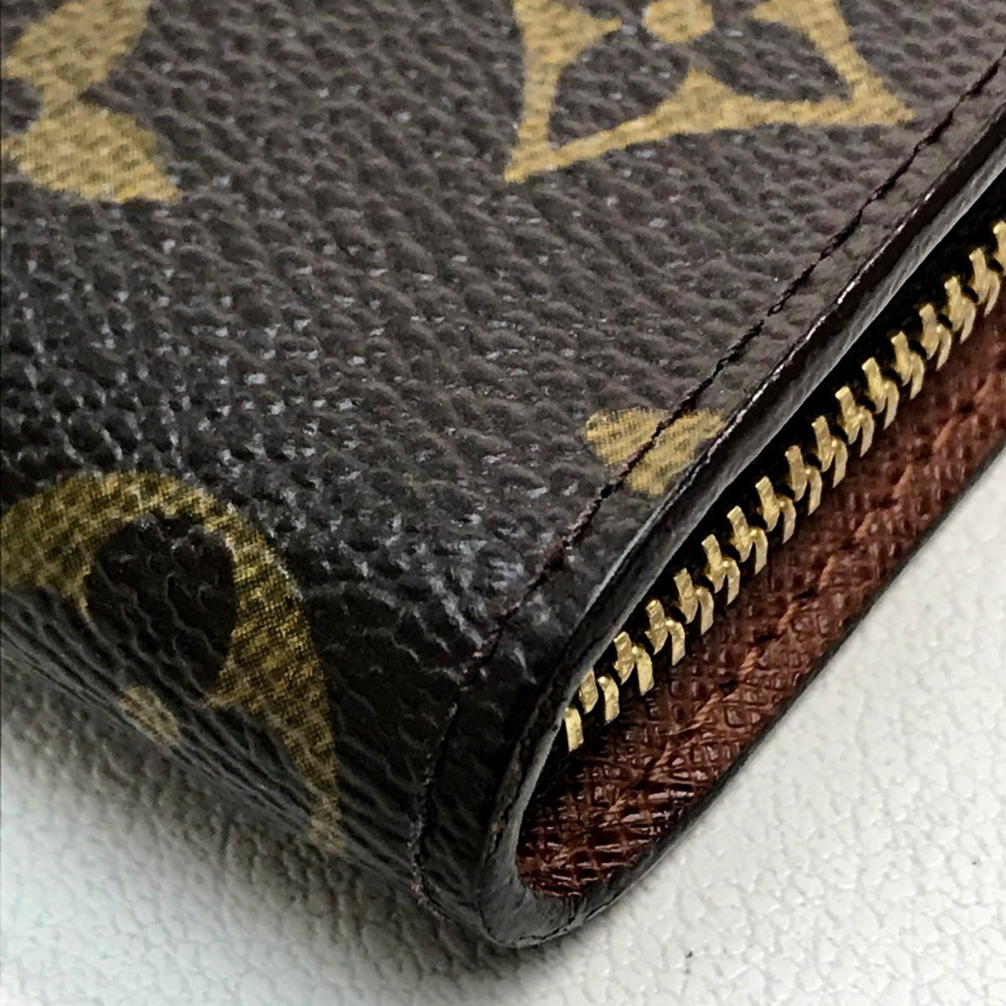 Louis Vuitton Brown Monogram Long Wallet (Bi-Fold) (Pre-Owned)