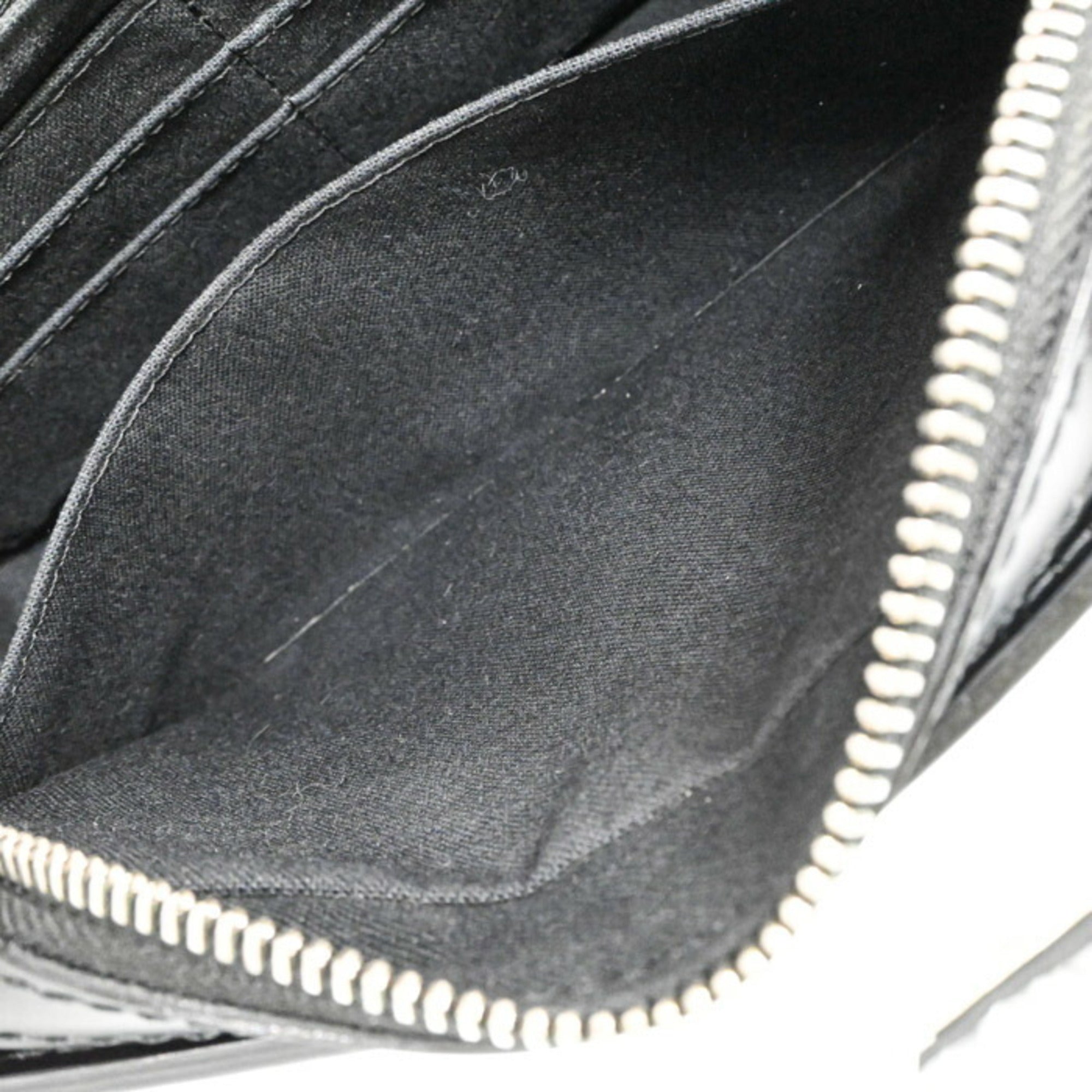 Louis Vuitton Black Epi Leather Clutch Bag (Pre-Owned)