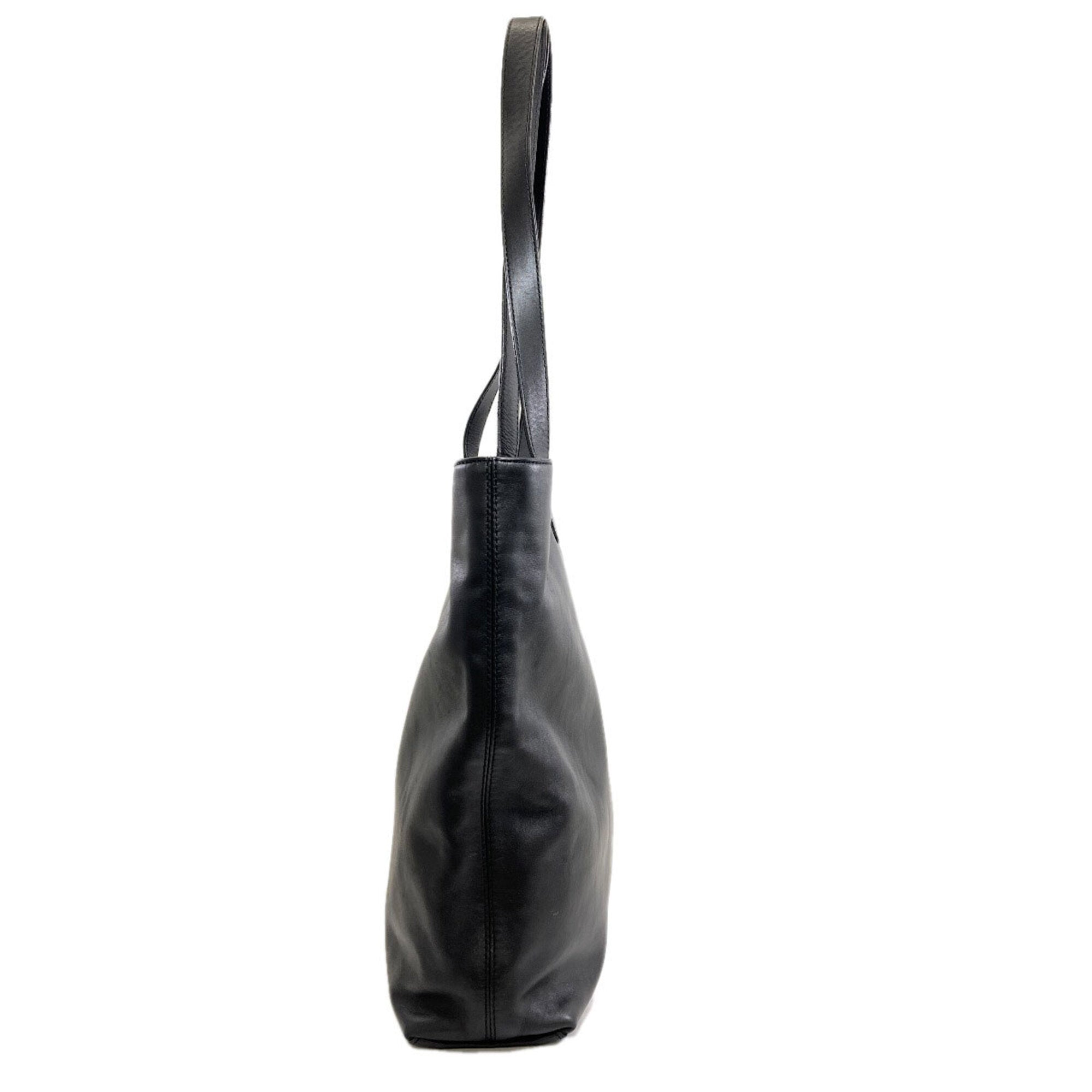 Chanel Black Leather Tote Bag (Pre-Owned)