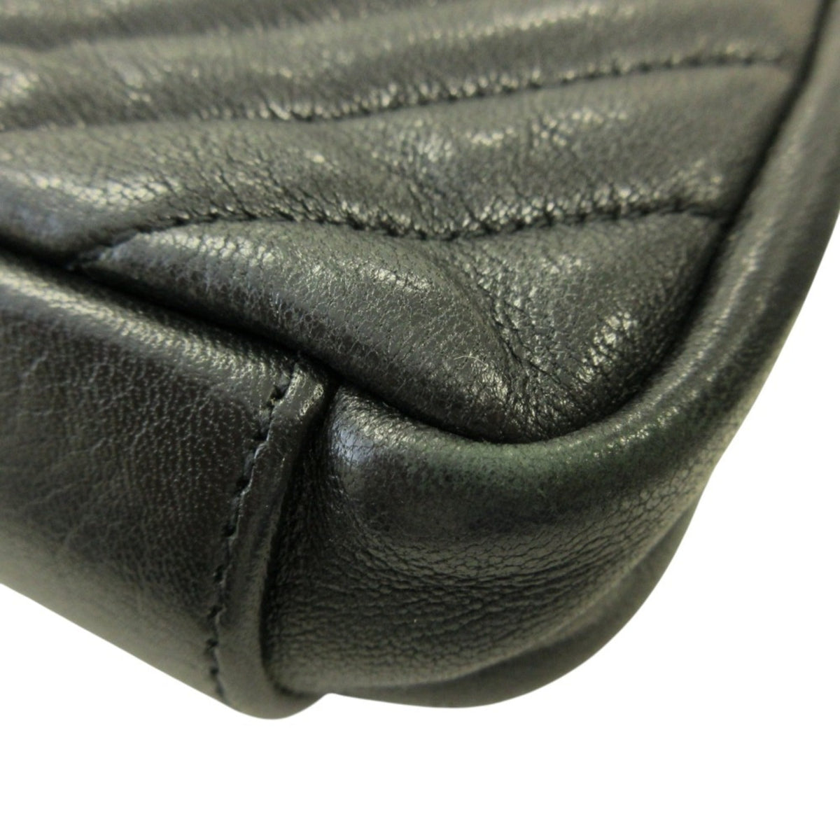 Yves Saint Laurent Black Leather Shoulder Bag (Pre-Owned)